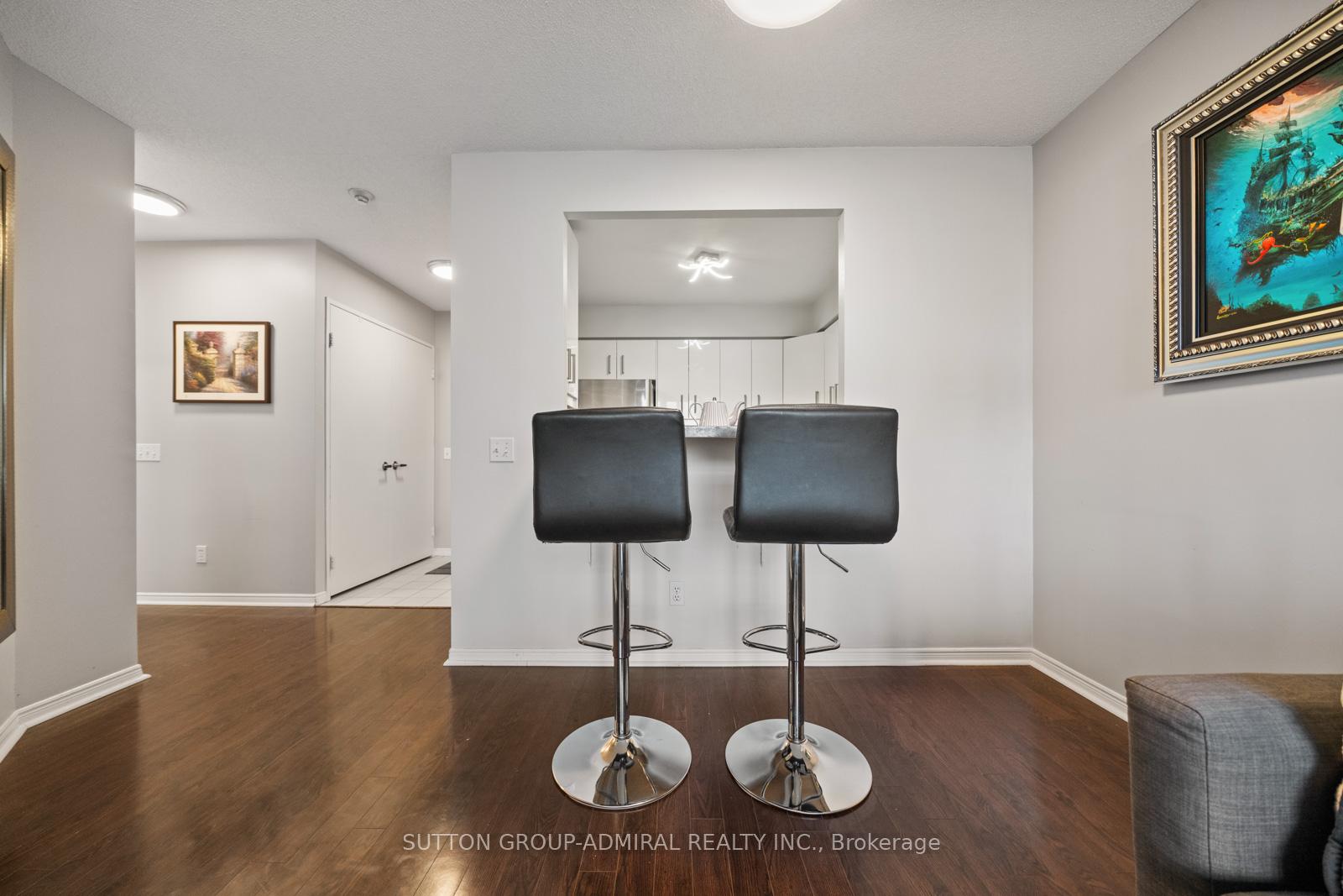 Photo 7 of Unit 1103, 81 Townsgate Drive, Vaughan, Crestwood-Springfarm-Yorkhill — HOMEH