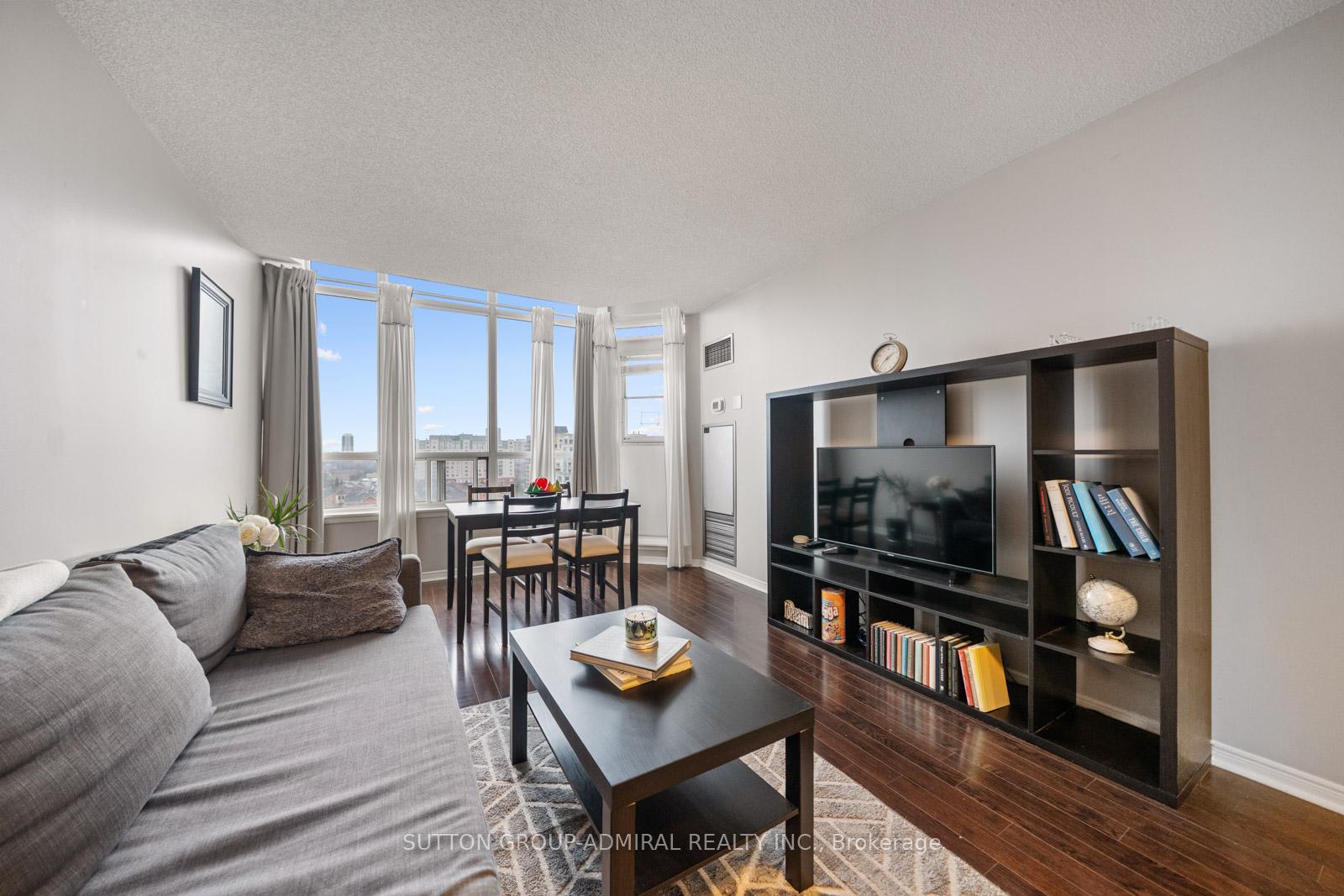 Photo 8 of Unit 1103, 81 Townsgate Drive, Vaughan, Crestwood-Springfarm-Yorkhill — HOMEH