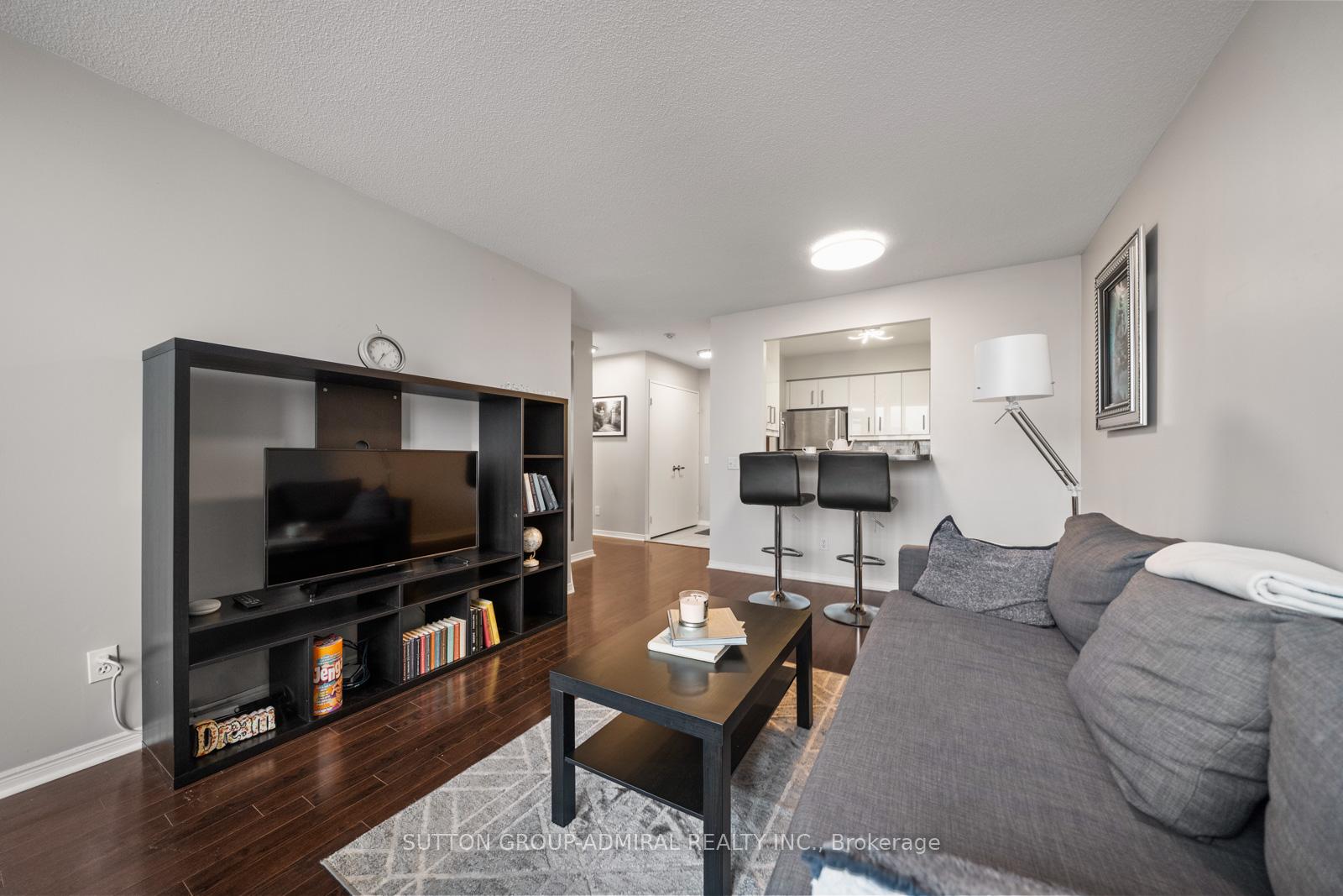 Photo 9 of Unit 1103, 81 Townsgate Drive, Vaughan, Crestwood-Springfarm-Yorkhill — HOMEH