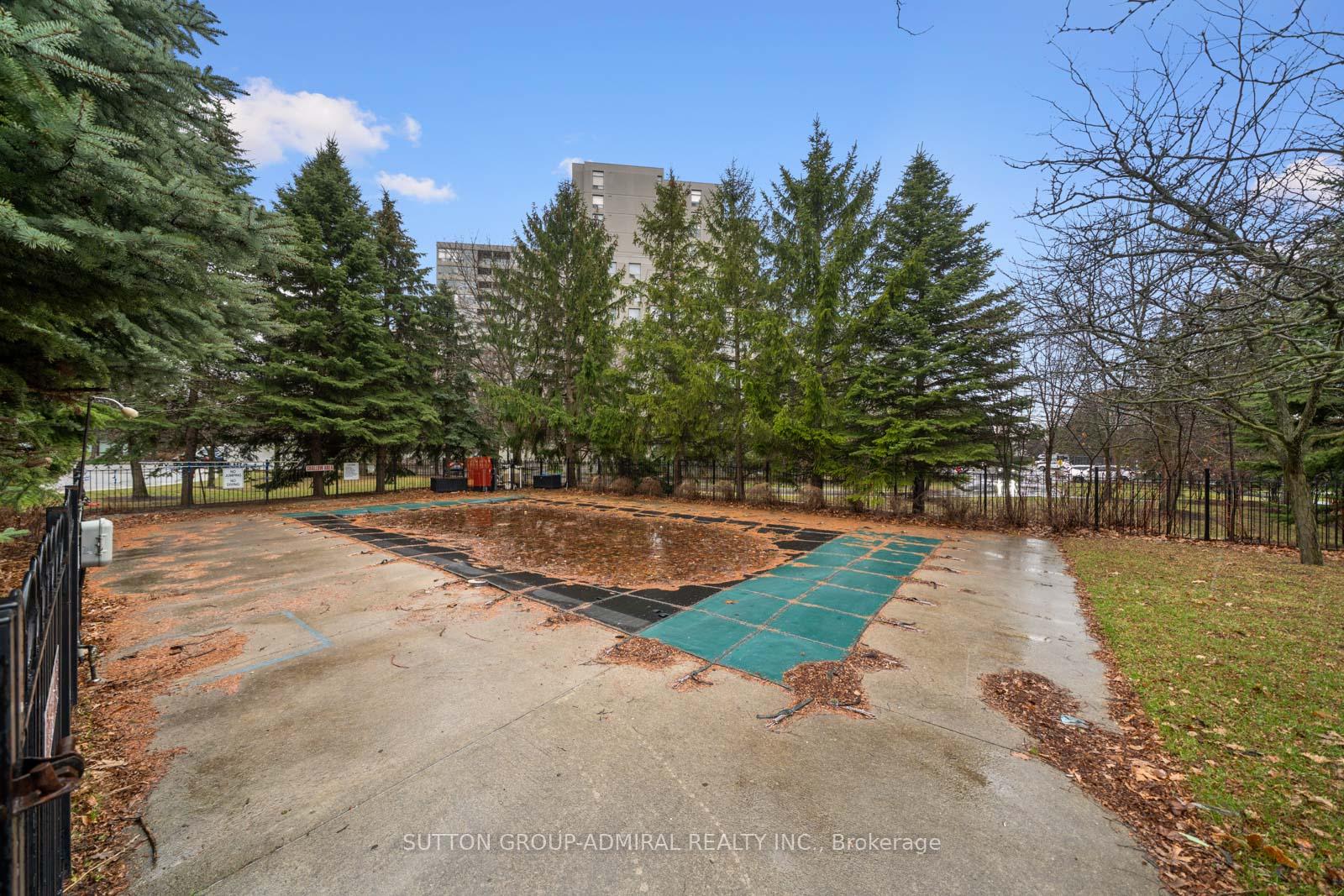 Photo 33 of Unit 1103, 81 Townsgate Drive, Vaughan, Crestwood-Springfarm-Yorkhill — HOMEH