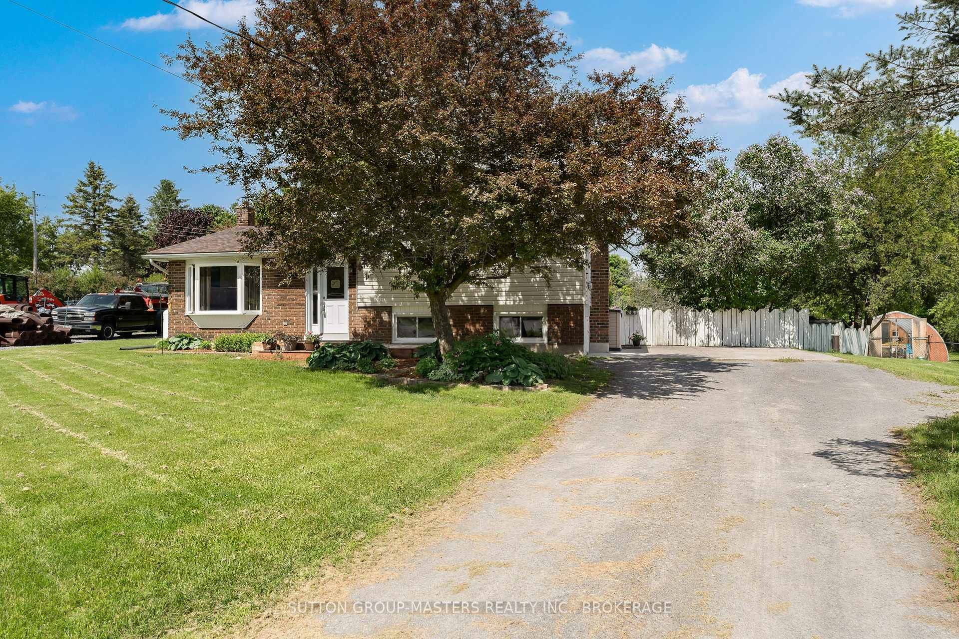 Photo 3 of 21 McDonald Crescent, Greater Napanee, Greater Napanee — HOMEH