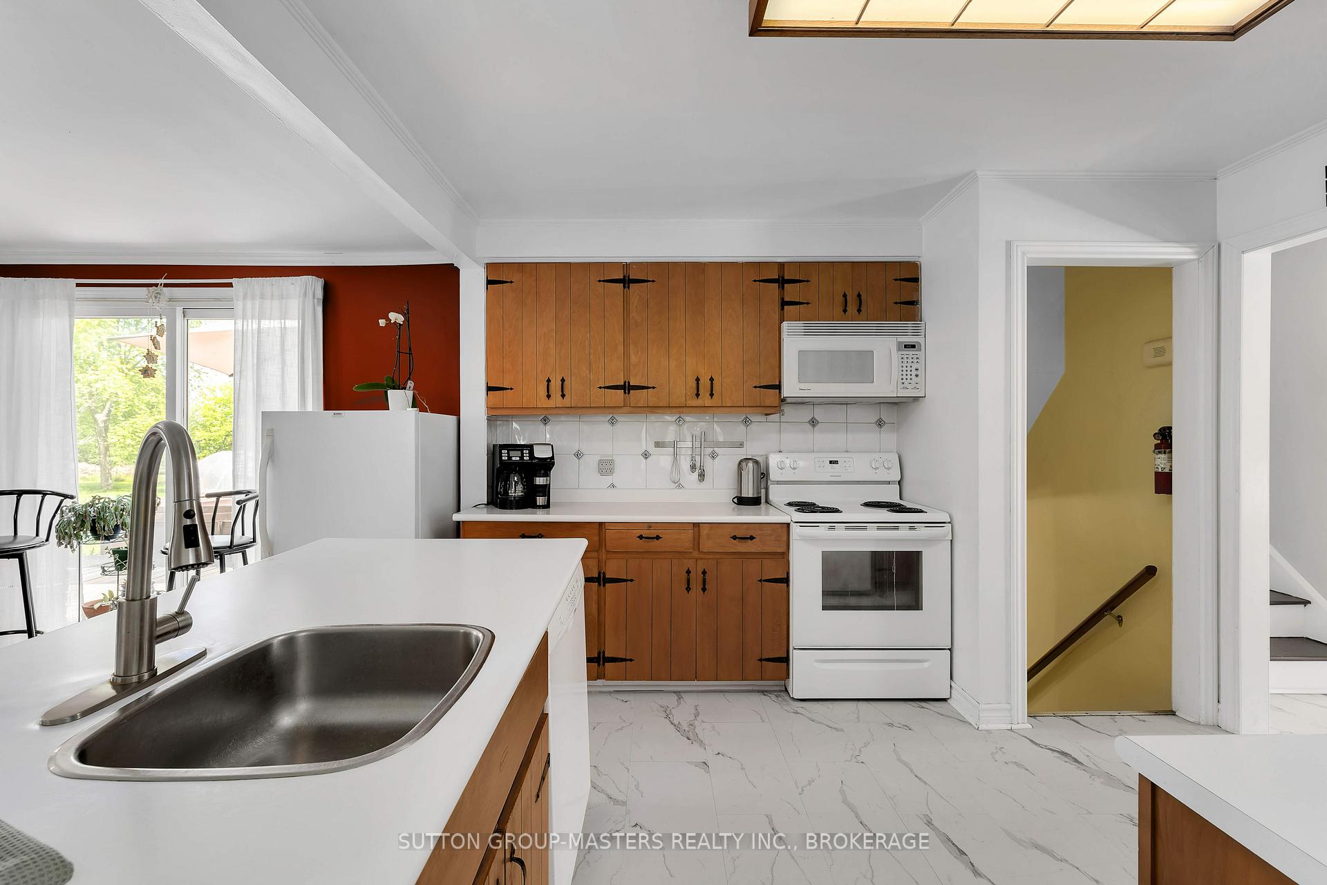 Photo 12 of 21 McDonald Crescent, Greater Napanee, Greater Napanee — HOMEH