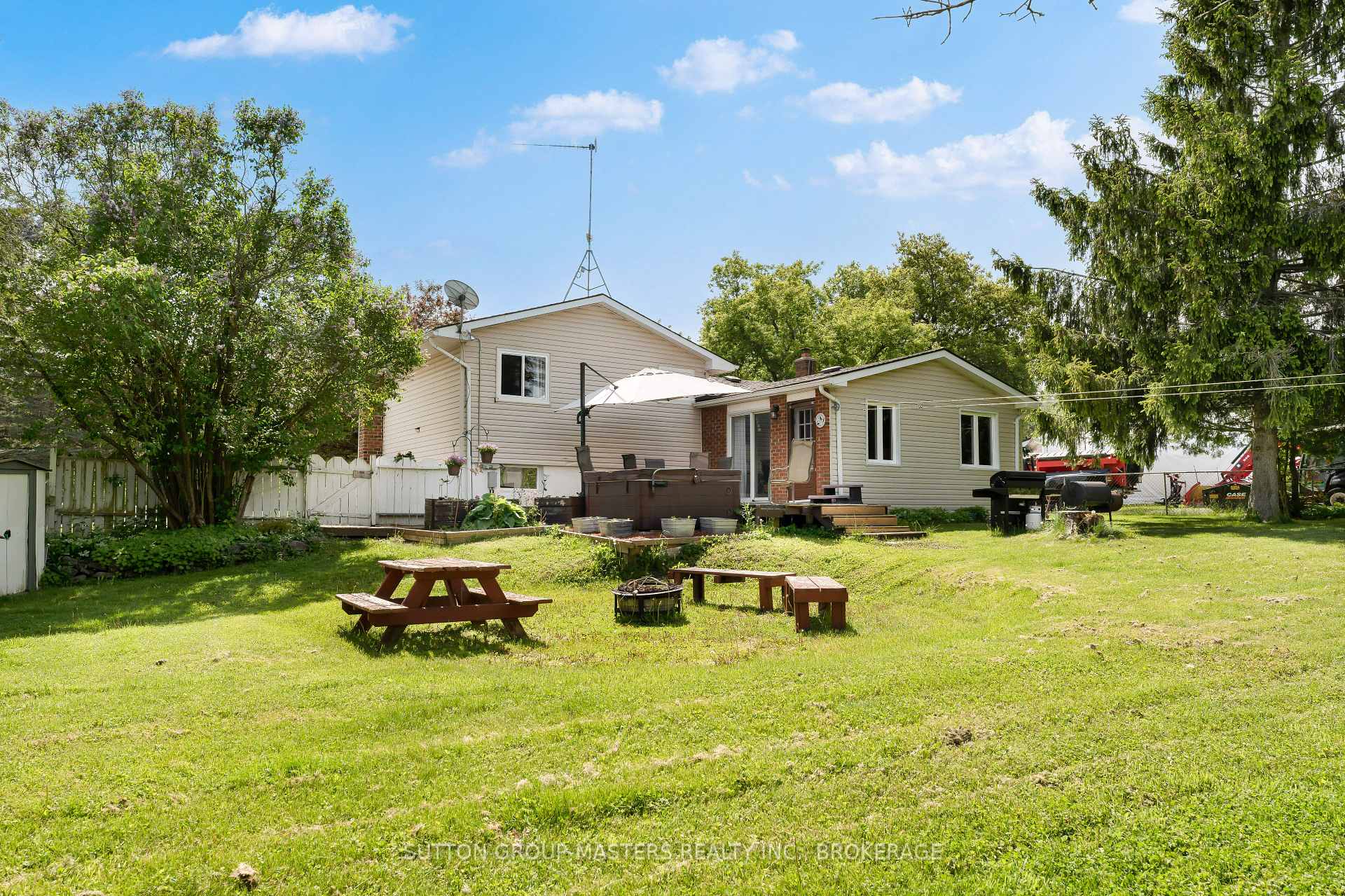 Photo 34 of 21 McDonald Crescent, Greater Napanee, Greater Napanee — HOMEH