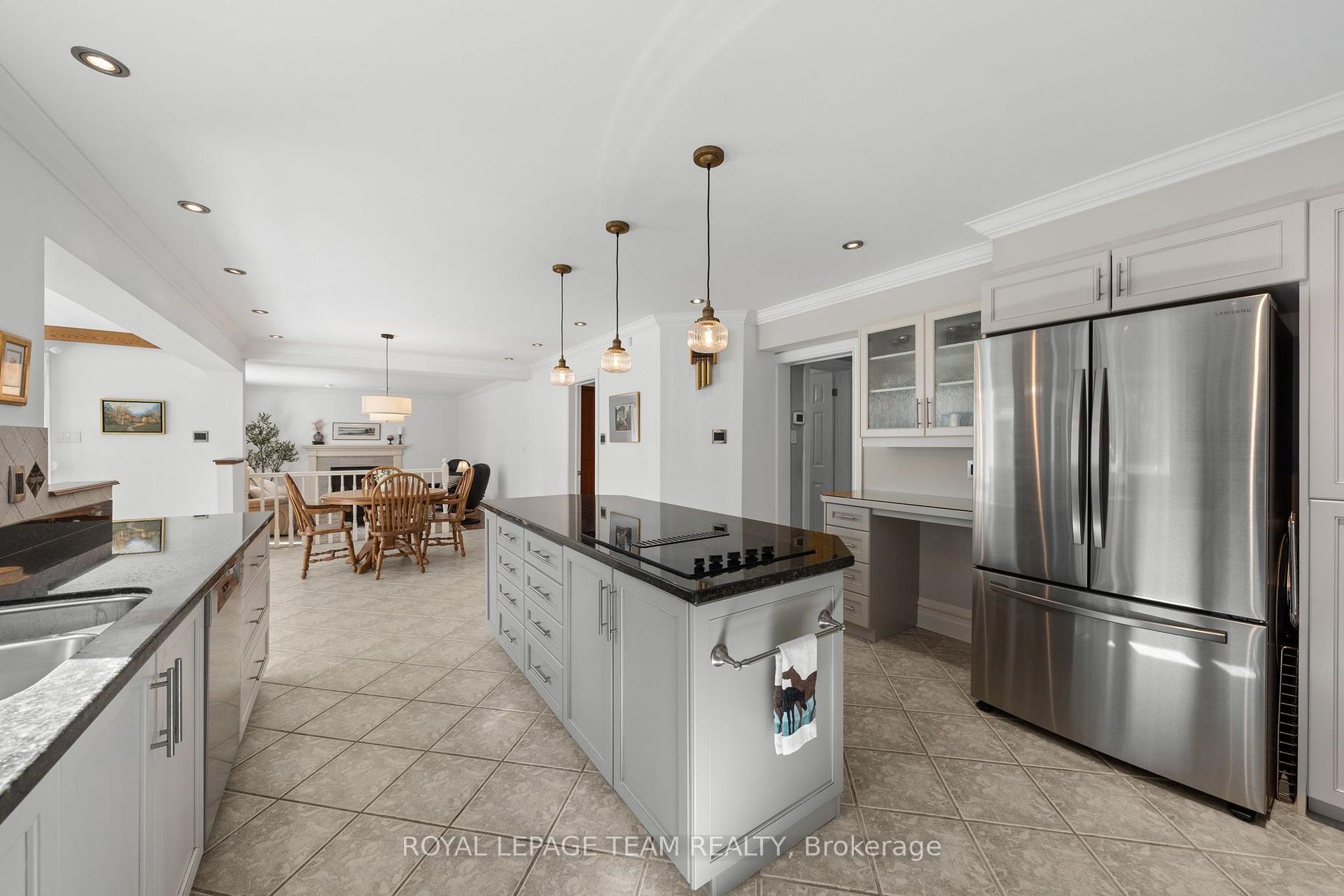 Photo 12 of 1414 Sherruby Way, Ottawa, Kanata - Rural Kanata (Central) — HOMEH