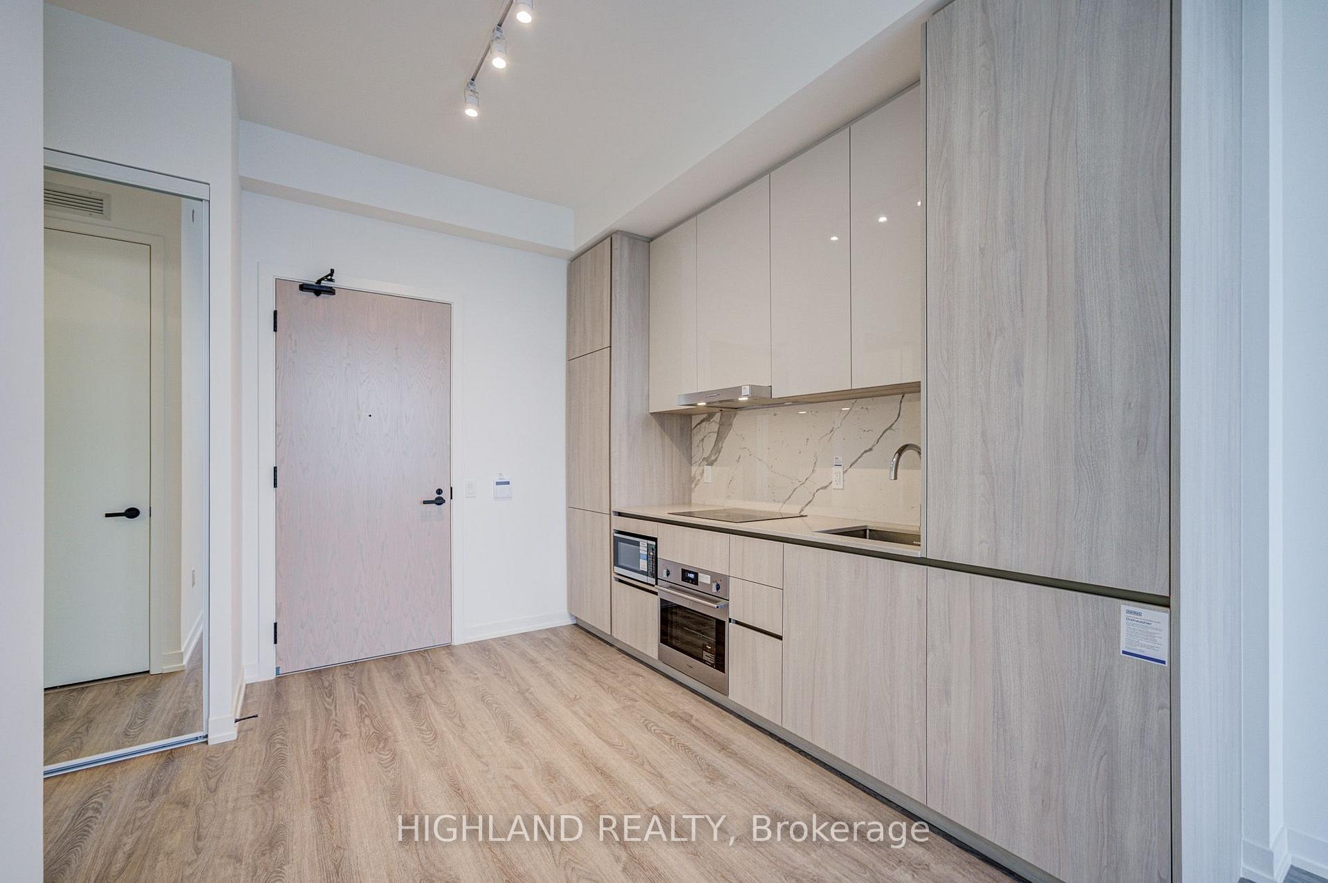 Photo 8 of Unit 2705, 8 Interchange Way, Vaughan, Vaughan Corporate Centre — HOMEH