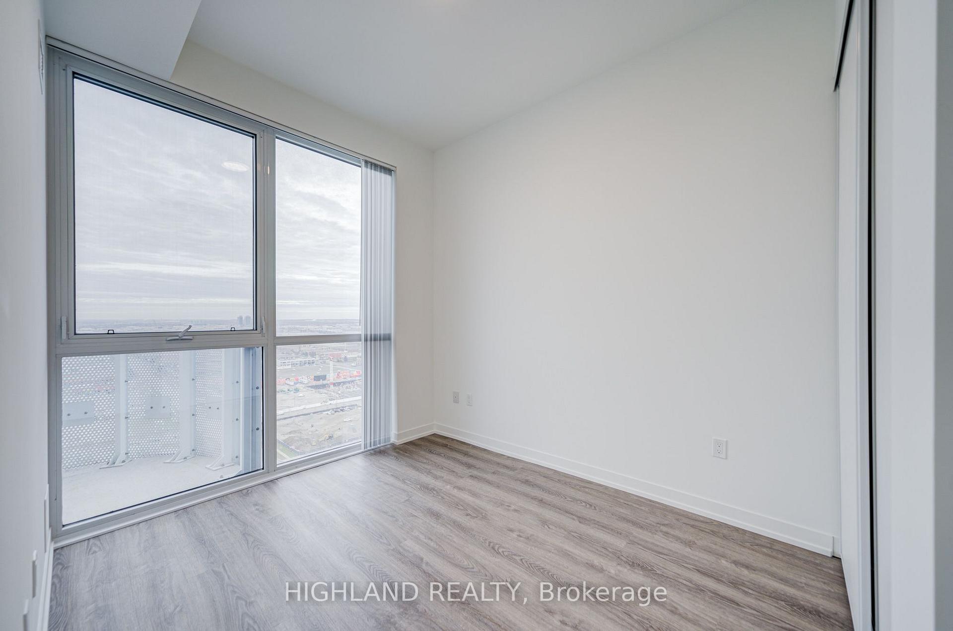Photo 15 of Unit 2705, 8 Interchange Way, Vaughan, Vaughan Corporate Centre — HOMEH