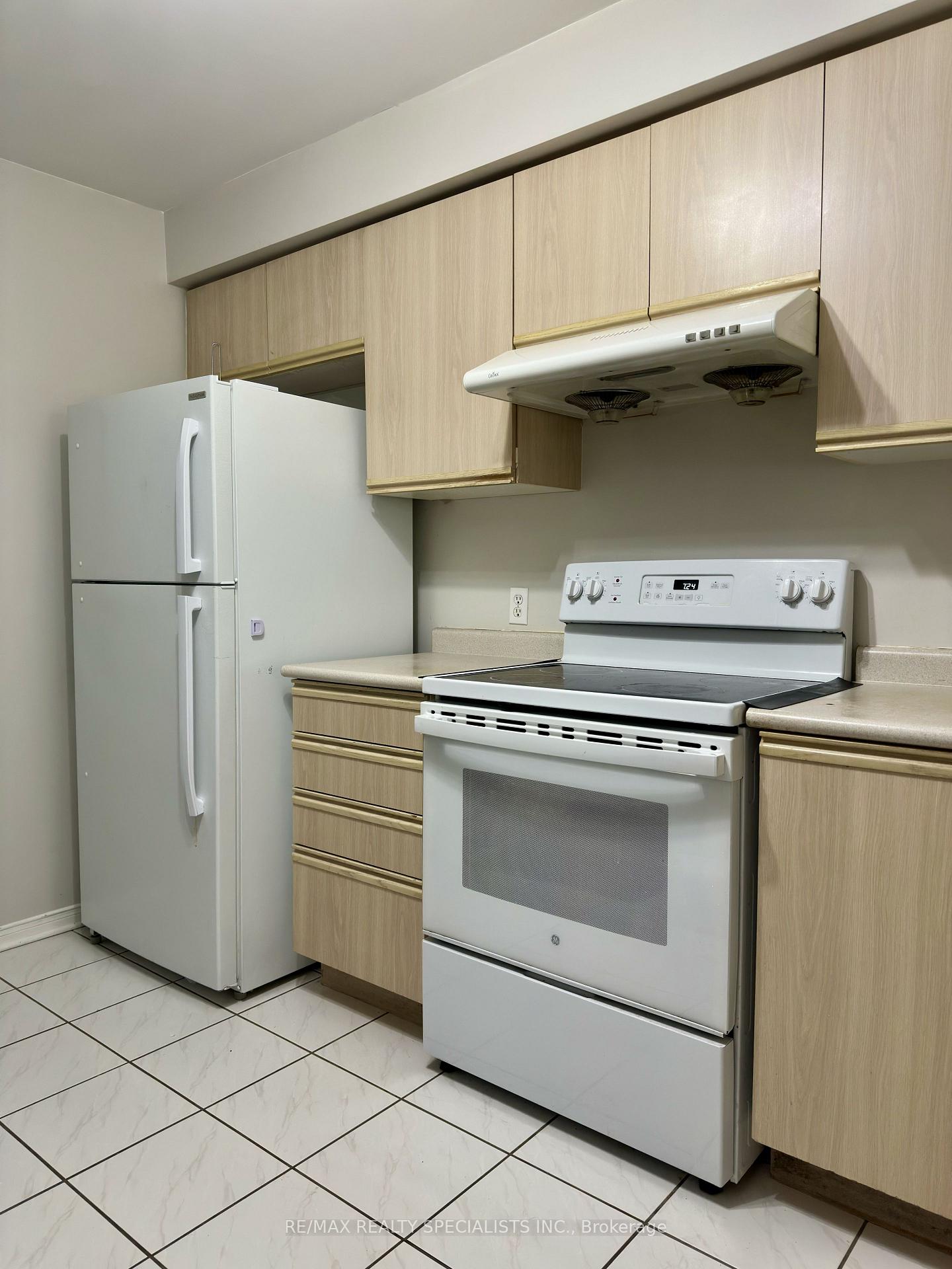 Photo 6 of Unit 85, 190 Forum Drive, Mississauga, Hurontario — HOMEH
