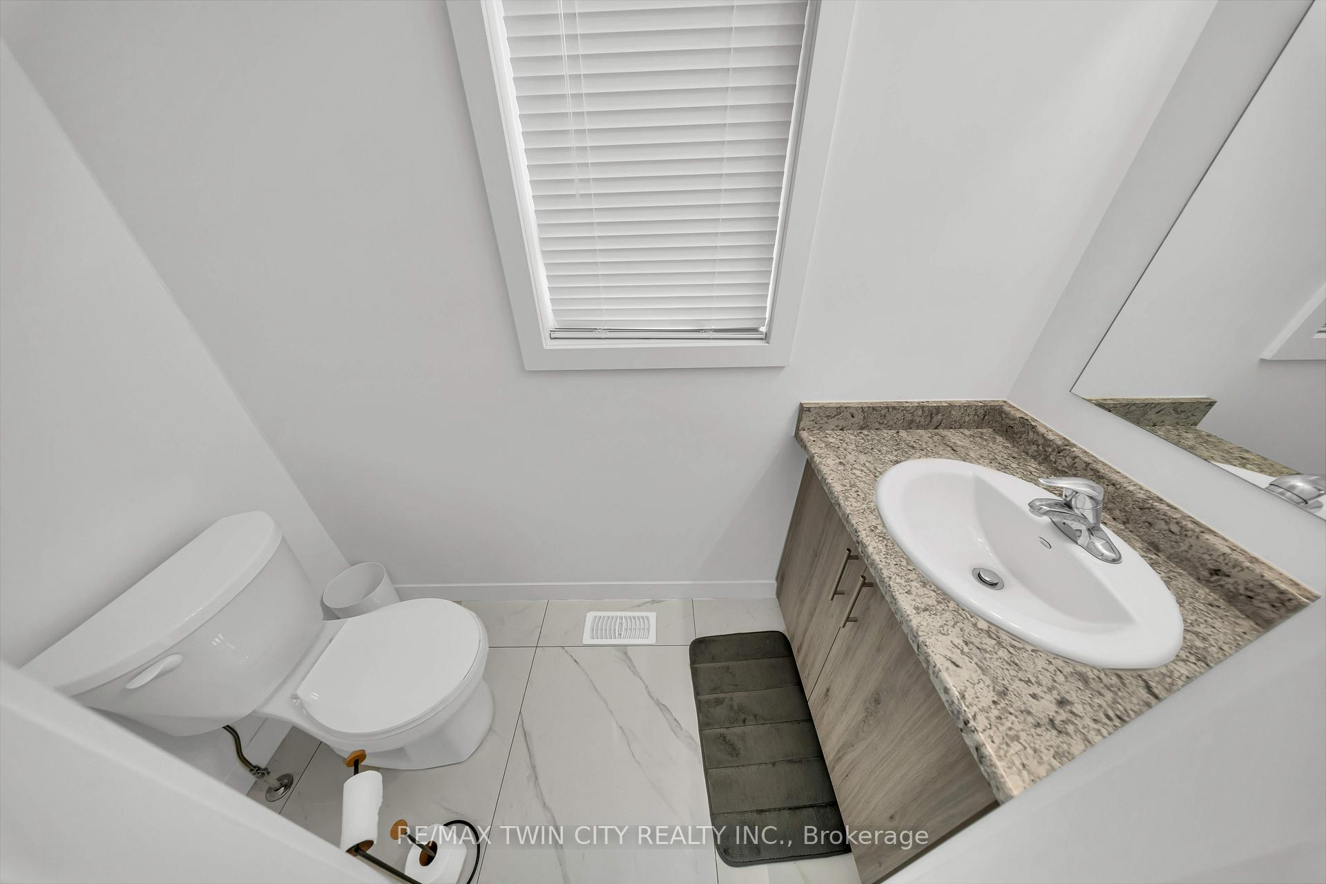 Photo 17 of 13 Pony Way, Kitchener, Huron Park — HOMEH