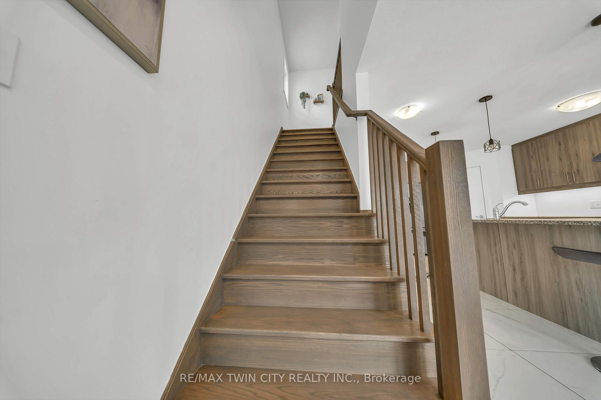 Photo 18 of 13 Pony Way, Kitchener, Huron Park — HOMEH