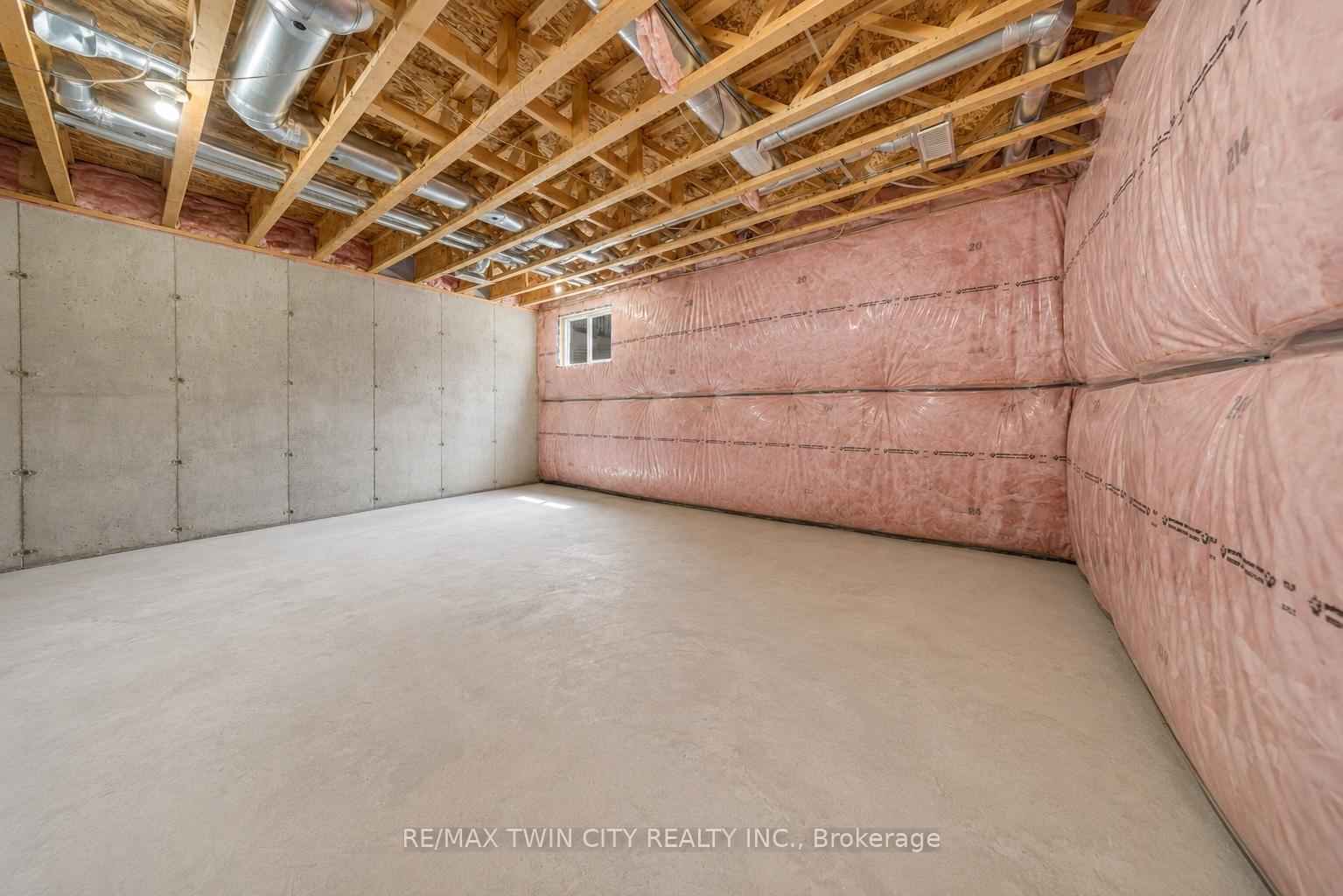 Photo 31 of 13 Pony Way, Kitchener, Huron Park — HOMEH