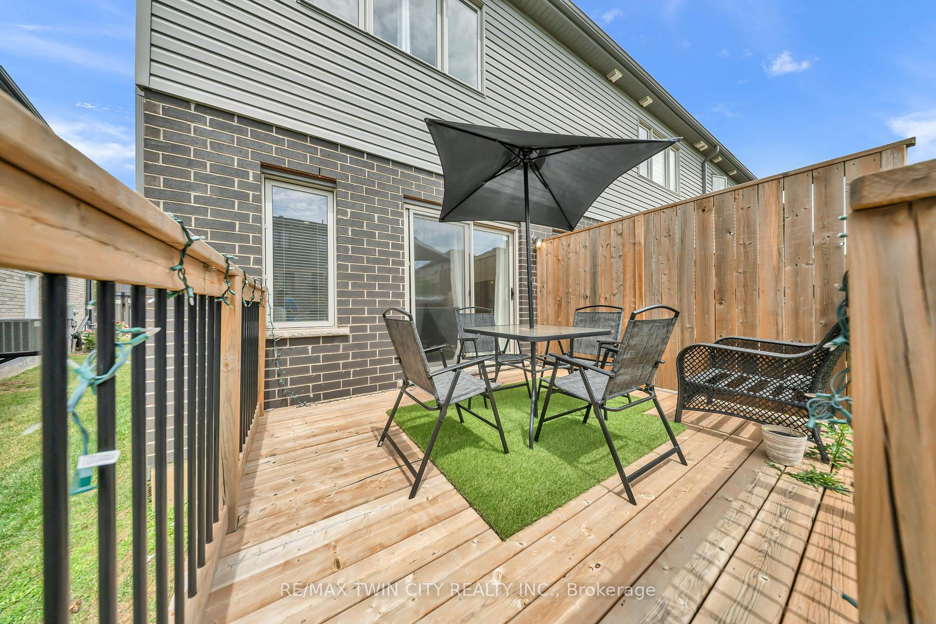 Photo 35 of 13 Pony Way, Kitchener, Huron Park — HOMEH