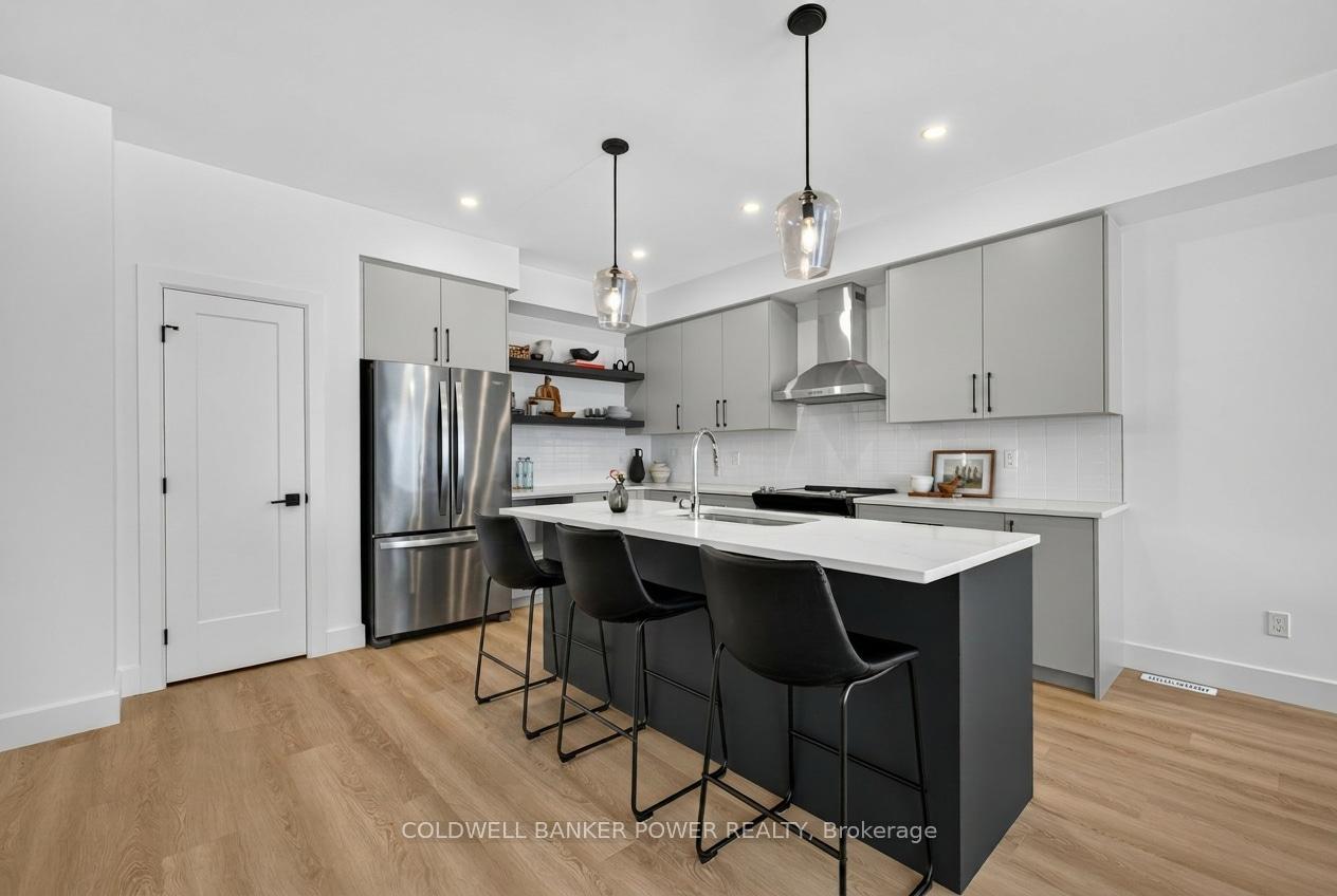 Photo 6 of Unit 30, 3361 David Milne Way, London, South W — HOMEH