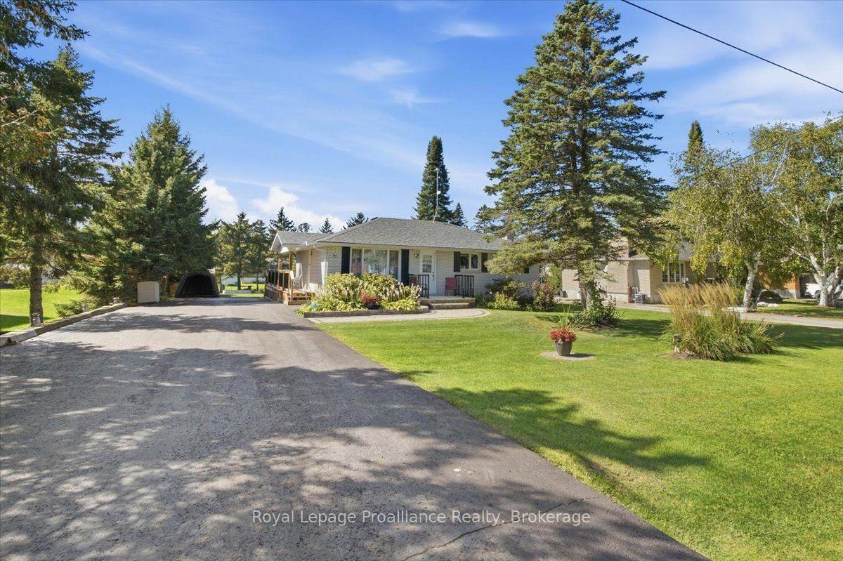 Photo 3 of 91 Chatterton Valley Crescent, Quinte West, Sidney Ward — HOMEH