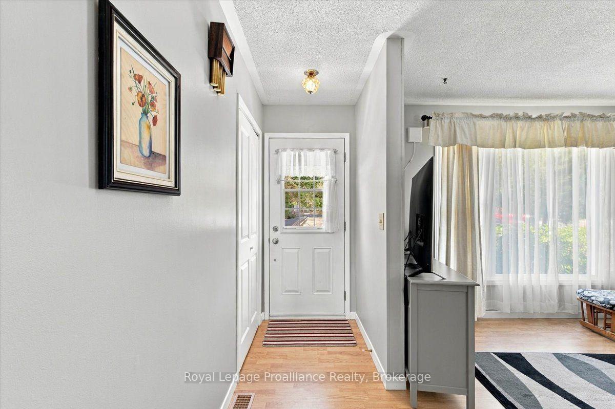Photo 7 of 91 Chatterton Valley Crescent, Quinte West, Sidney Ward — HOMEH