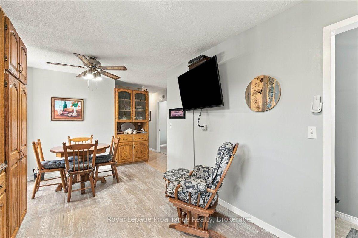Photo 16 of 91 Chatterton Valley Crescent, Quinte West, Sidney Ward — HOMEH