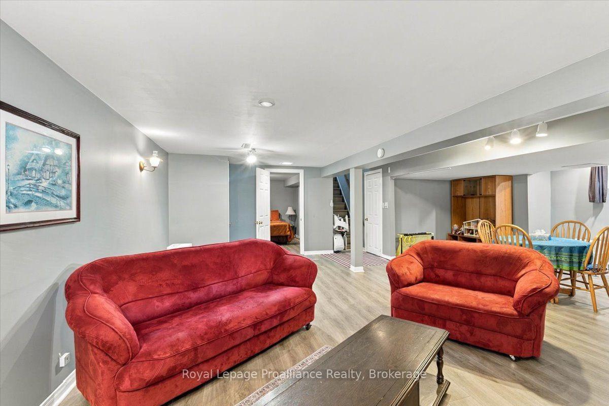 Photo 28 of 91 Chatterton Valley Crescent, Quinte West, Sidney Ward — HOMEH
