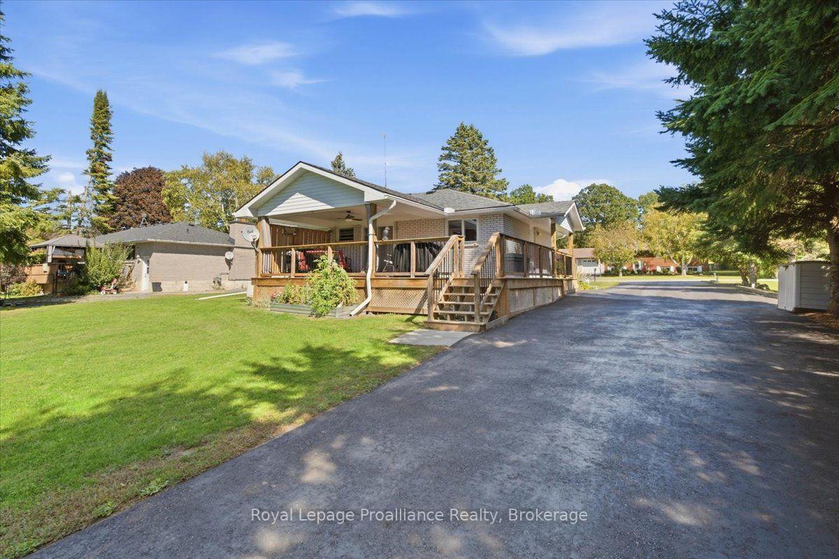 Photo 36 of 91 Chatterton Valley Crescent, Quinte West, Sidney Ward — HOMEH