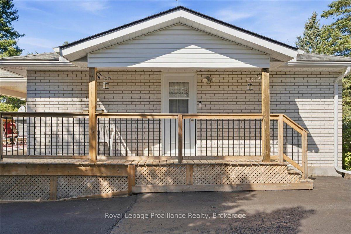 Photo 38 of 91 Chatterton Valley Crescent, Quinte West, Sidney Ward — HOMEH