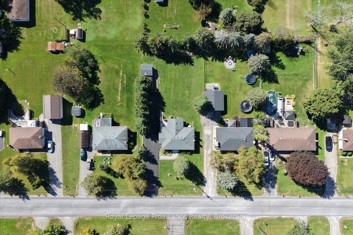 Photo 45 of 91 Chatterton Valley Crescent, Quinte West, Sidney Ward — HOMEH