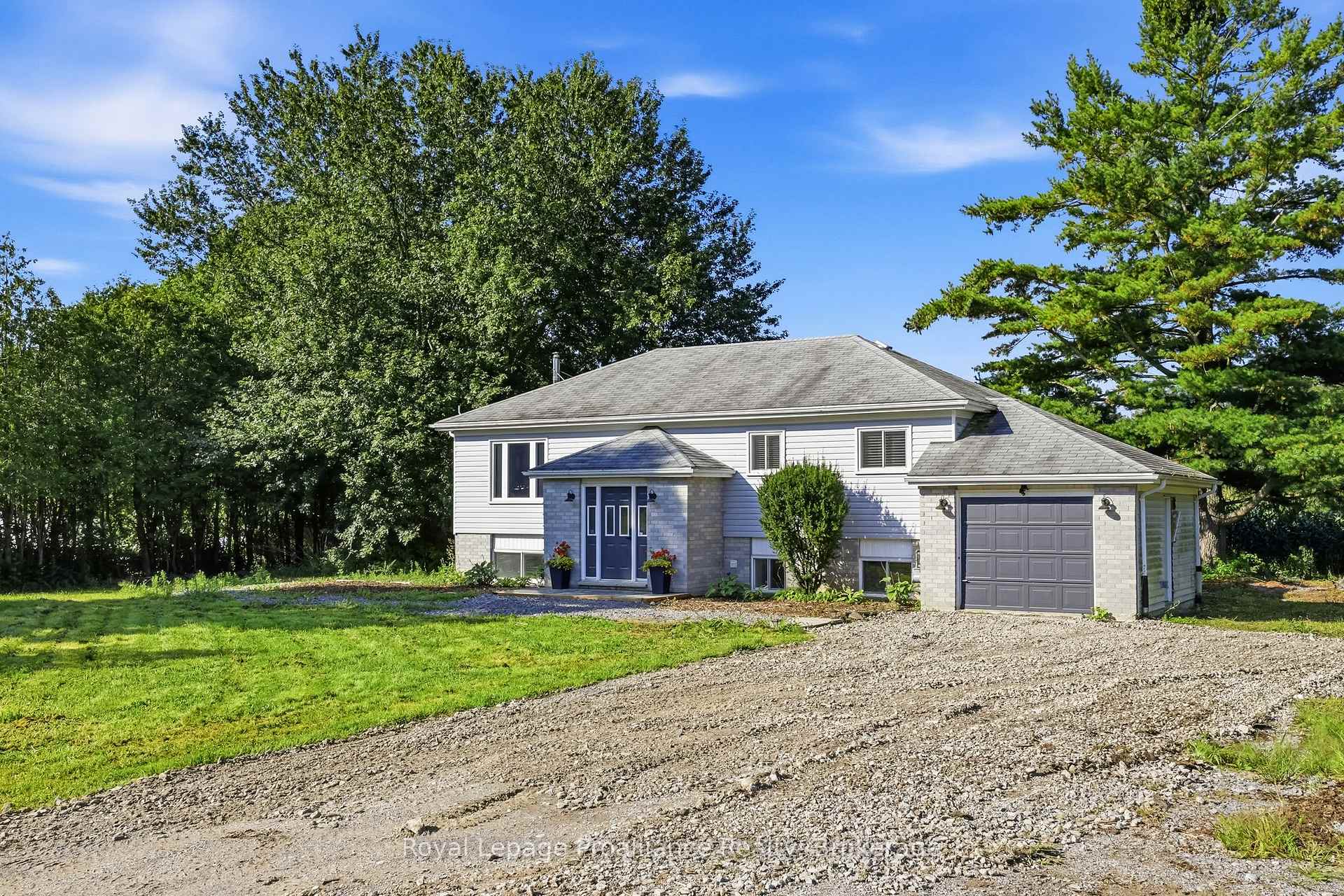 Photo 4 of 464 Brimley Road S, Alnwick/Haldimand, Grafton — HOMEH