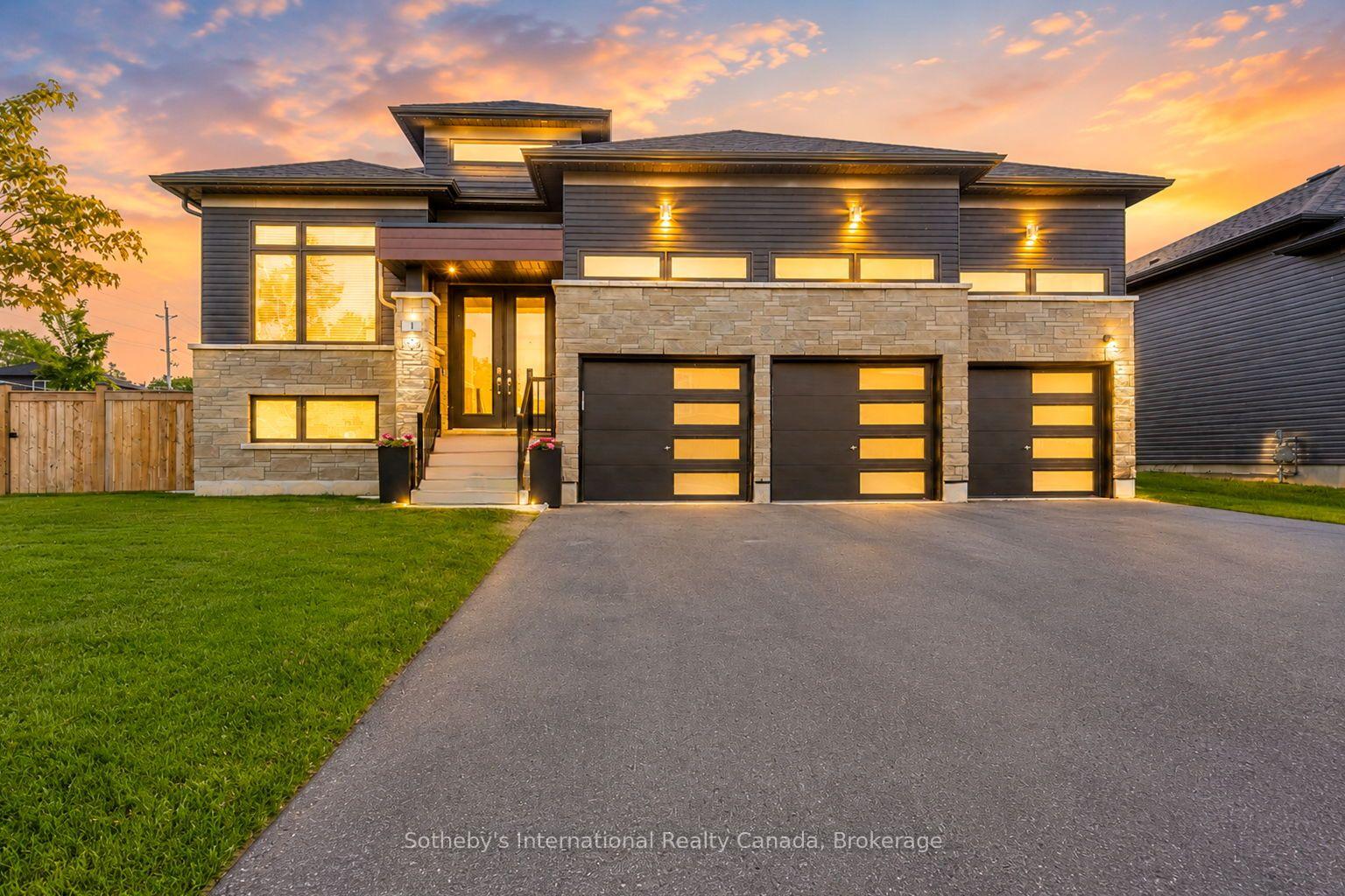 Photo 2 of 1 Chiara Drive, Wasaga Beach — HOMEH