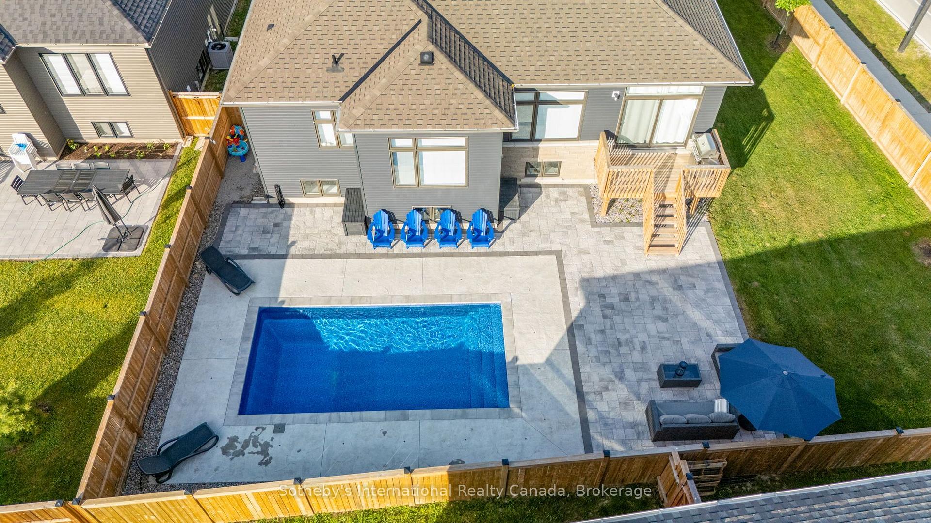 Photo 3 of 1 Chiara Drive, Wasaga Beach — HOMEH