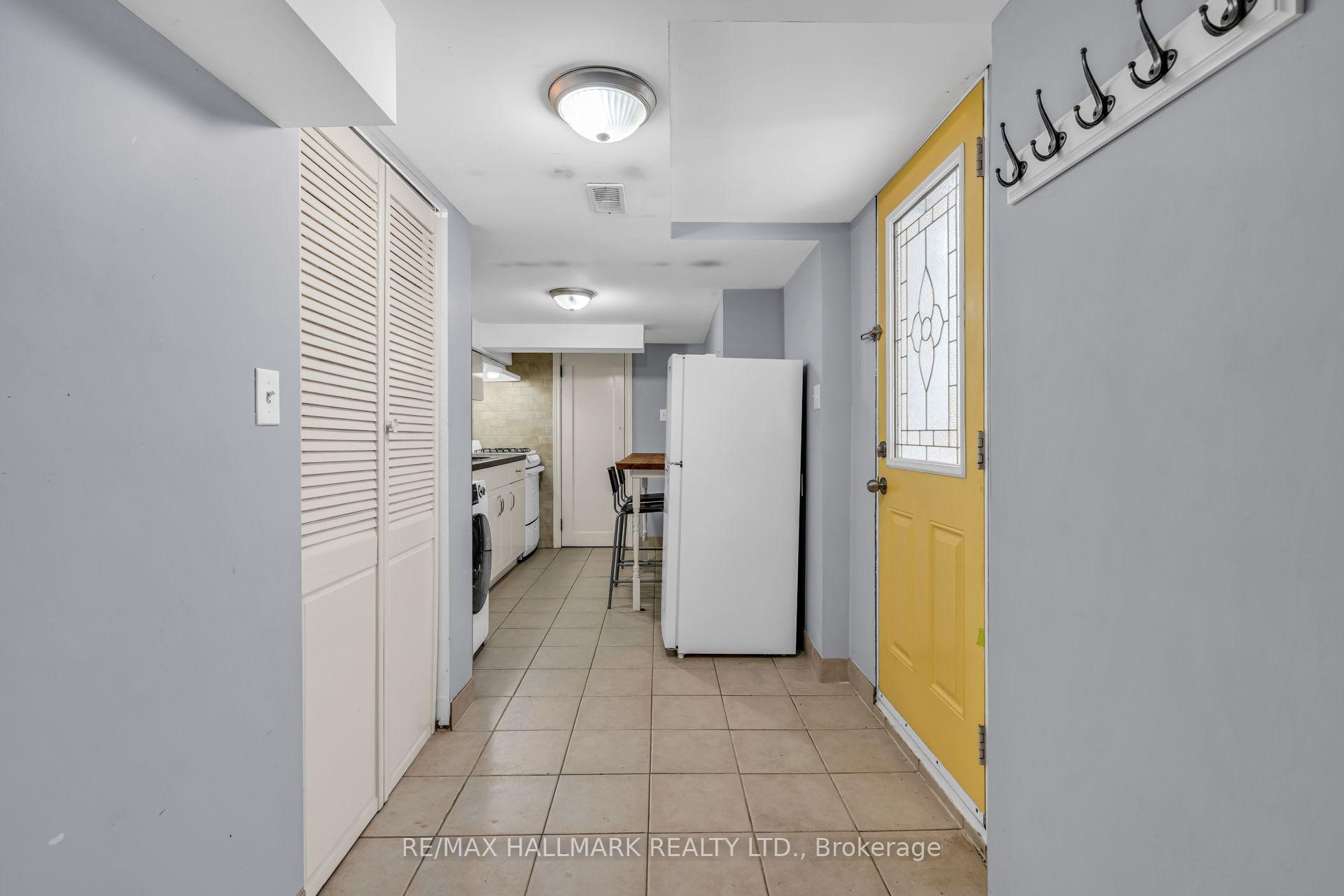 Photo 13 of 65 Kirknewton Road, Toronto, Caledonia-Fairbank — HOMEH