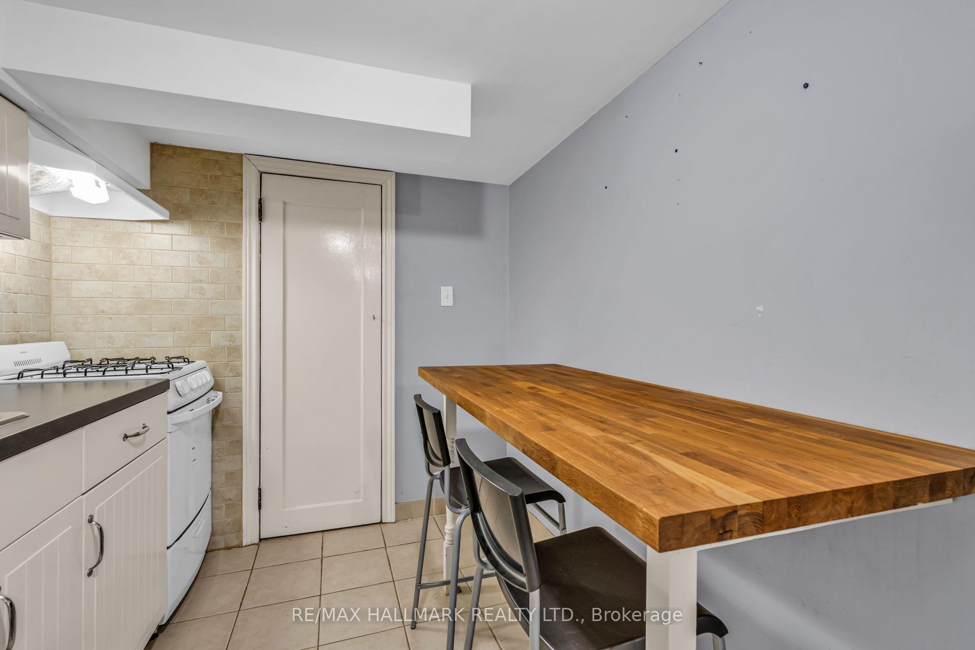 Photo 18 of 65 Kirknewton Road, Toronto, Caledonia-Fairbank — HOMEH