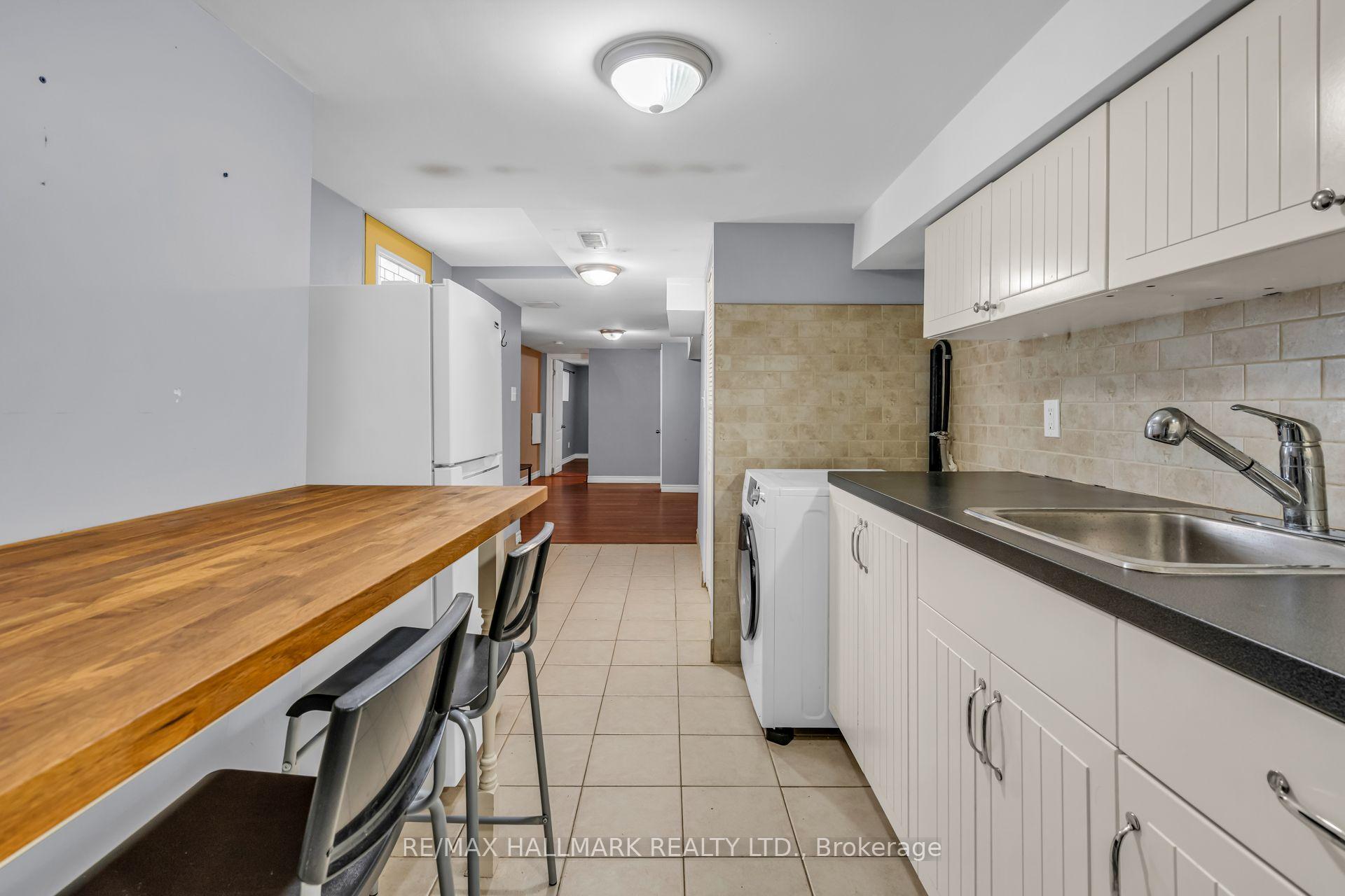 Photo 20 of 65 Kirknewton Road, Toronto, Caledonia-Fairbank — HOMEH