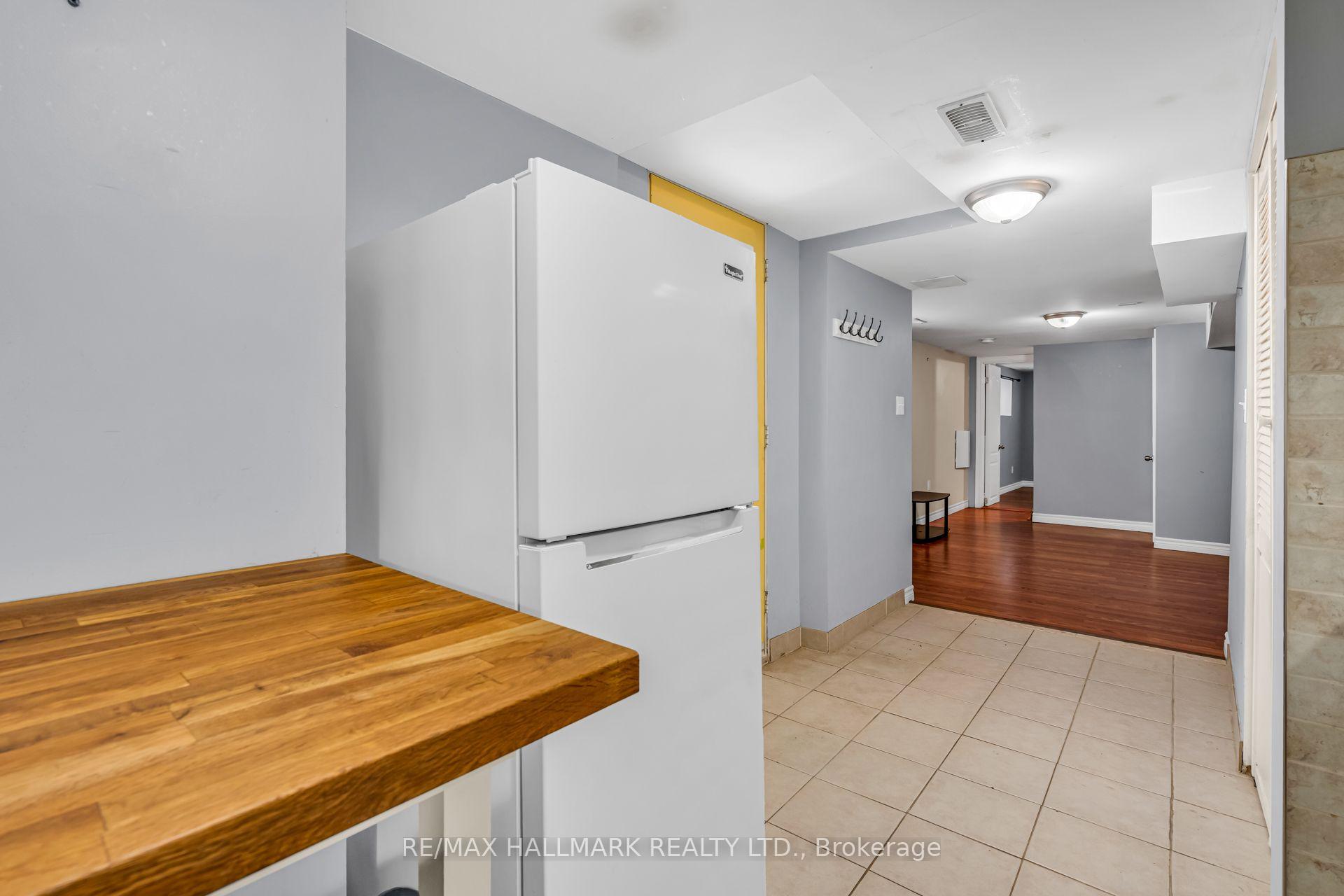 Photo 22 of 65 Kirknewton Road, Toronto, Caledonia-Fairbank — HOMEH
