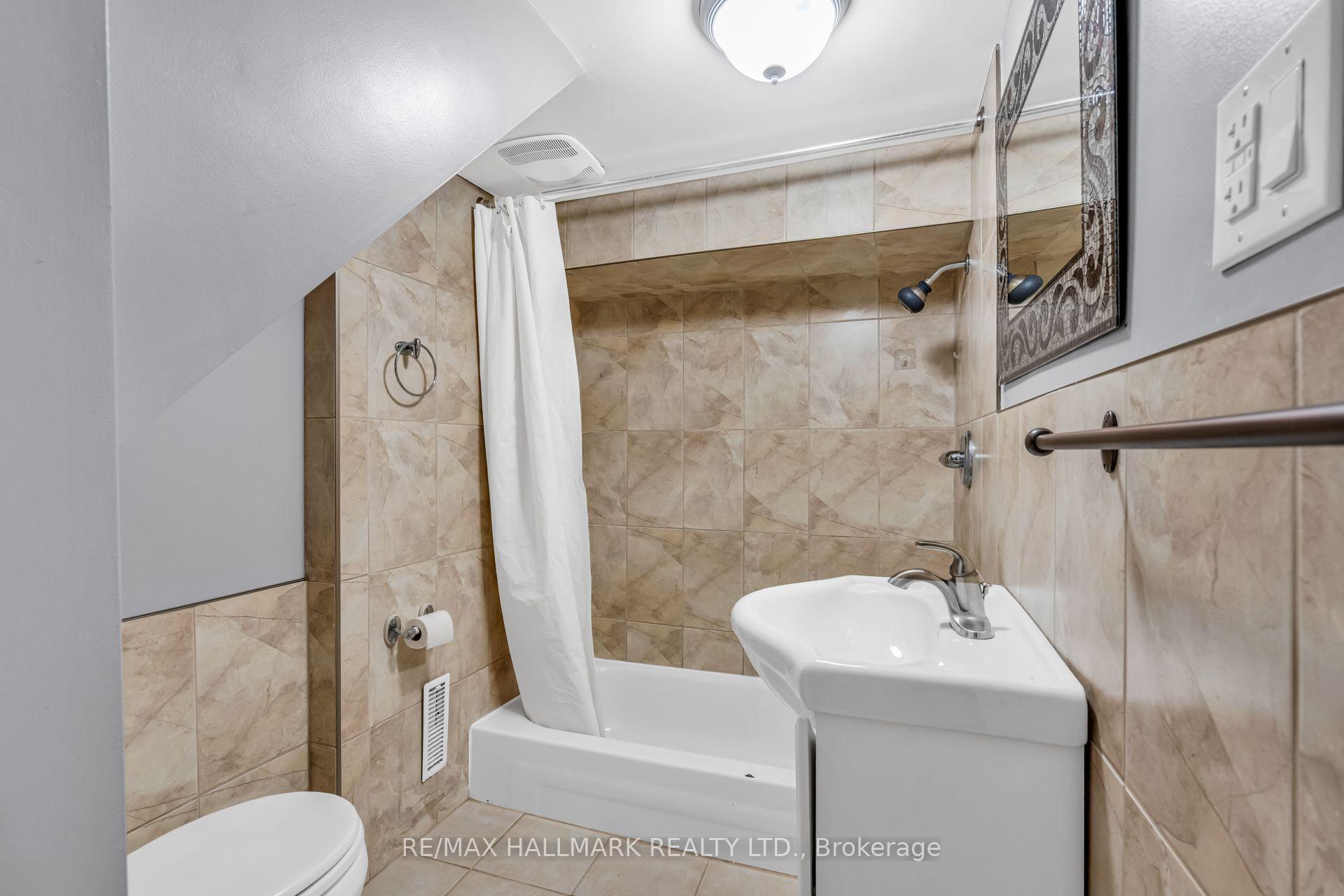 Photo 31 of 65 Kirknewton Road, Toronto, Caledonia-Fairbank — HOMEH