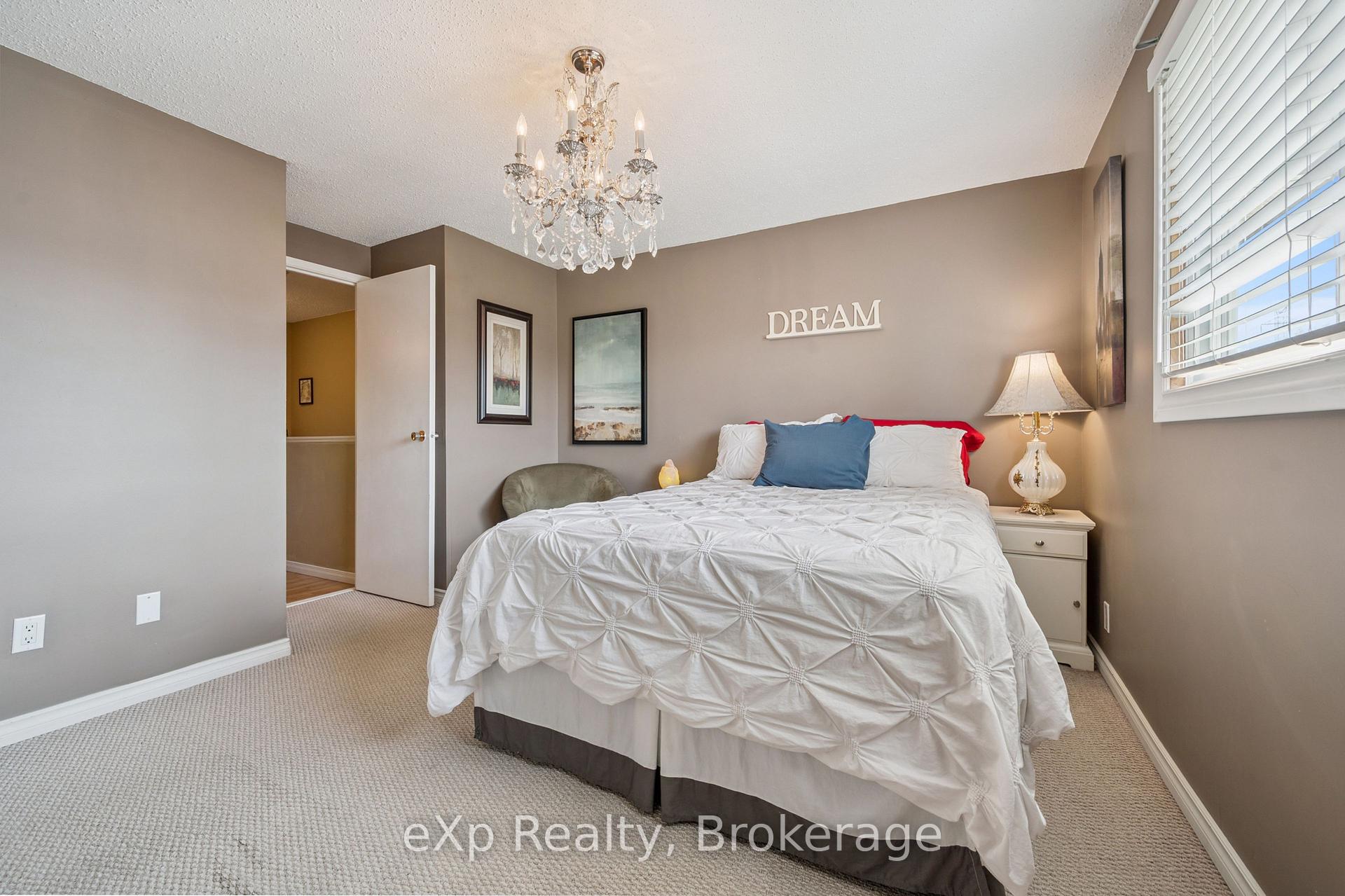 Photo 13 of Unit 44, 40 Silvercreek Parkway N, Guelph, Junction/Onward Willow — HOMEH