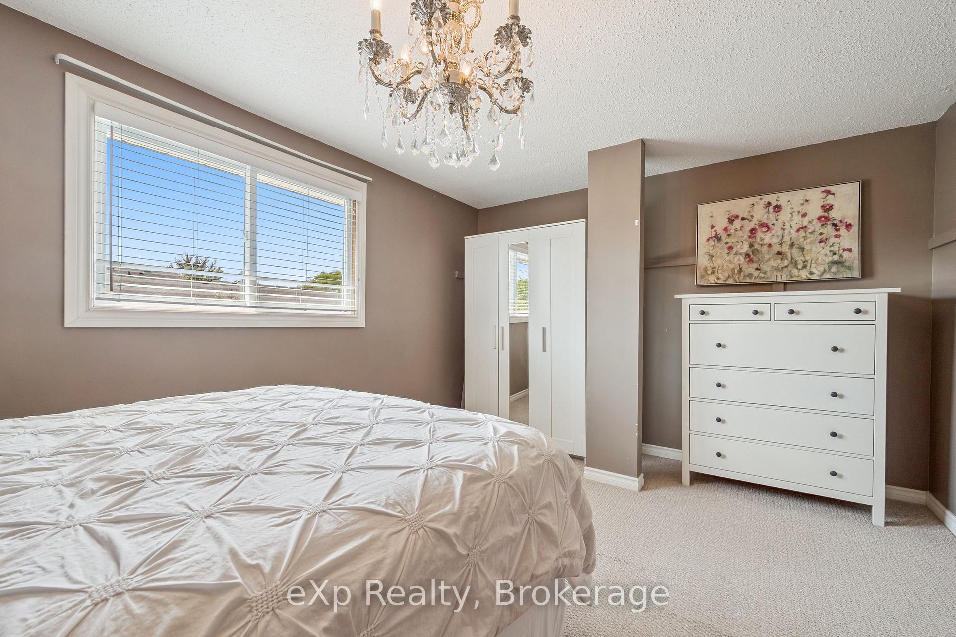Photo 14 of Unit 44, 40 Silvercreek Parkway N, Guelph, Junction/Onward Willow — HOMEH