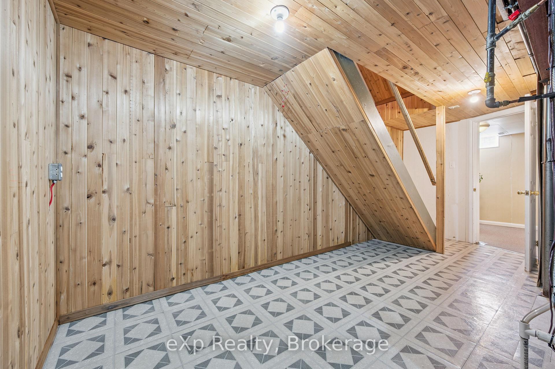 Photo 21 of Unit 44, 40 Silvercreek Parkway N, Guelph, Junction/Onward Willow — HOMEH