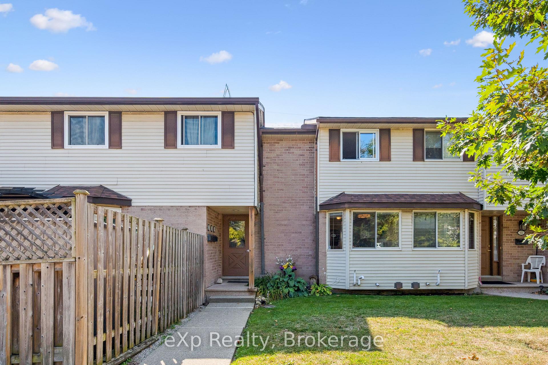 Photo 22 of Unit 44, 40 Silvercreek Parkway N, Guelph, Junction/Onward Willow — HOMEH