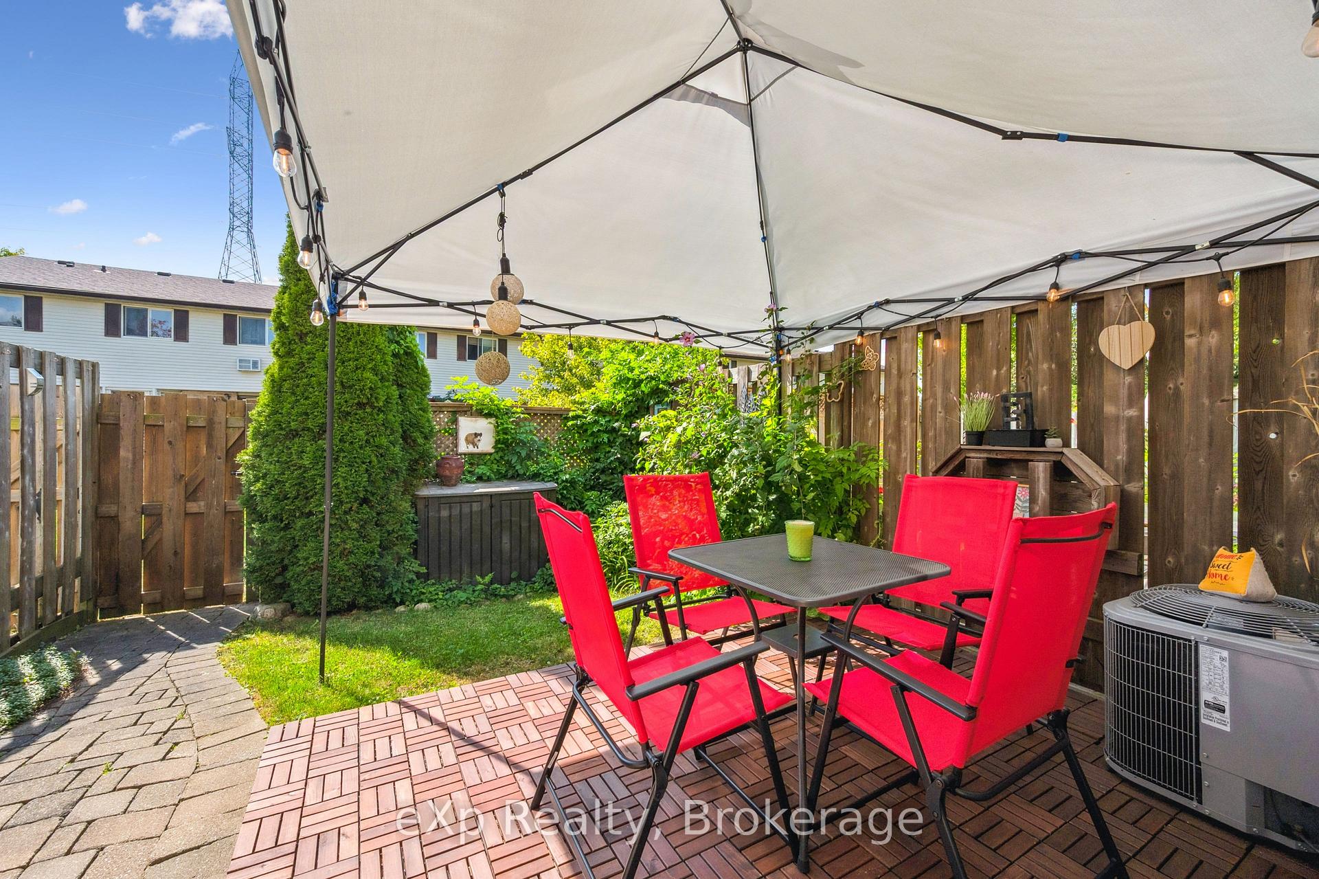 Photo 23 of Unit 44, 40 Silvercreek Parkway N, Guelph, Junction/Onward Willow — HOMEH