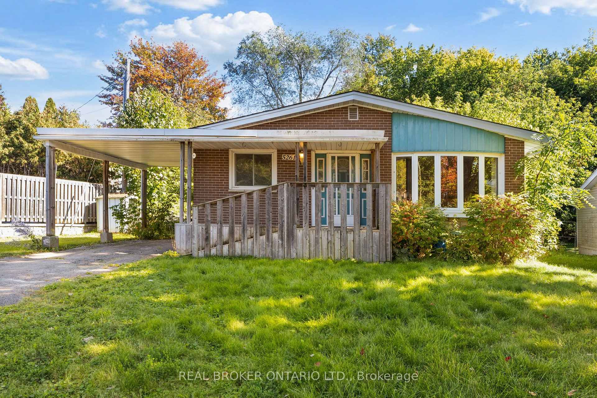 Photo of 5261 Mclean Crescent