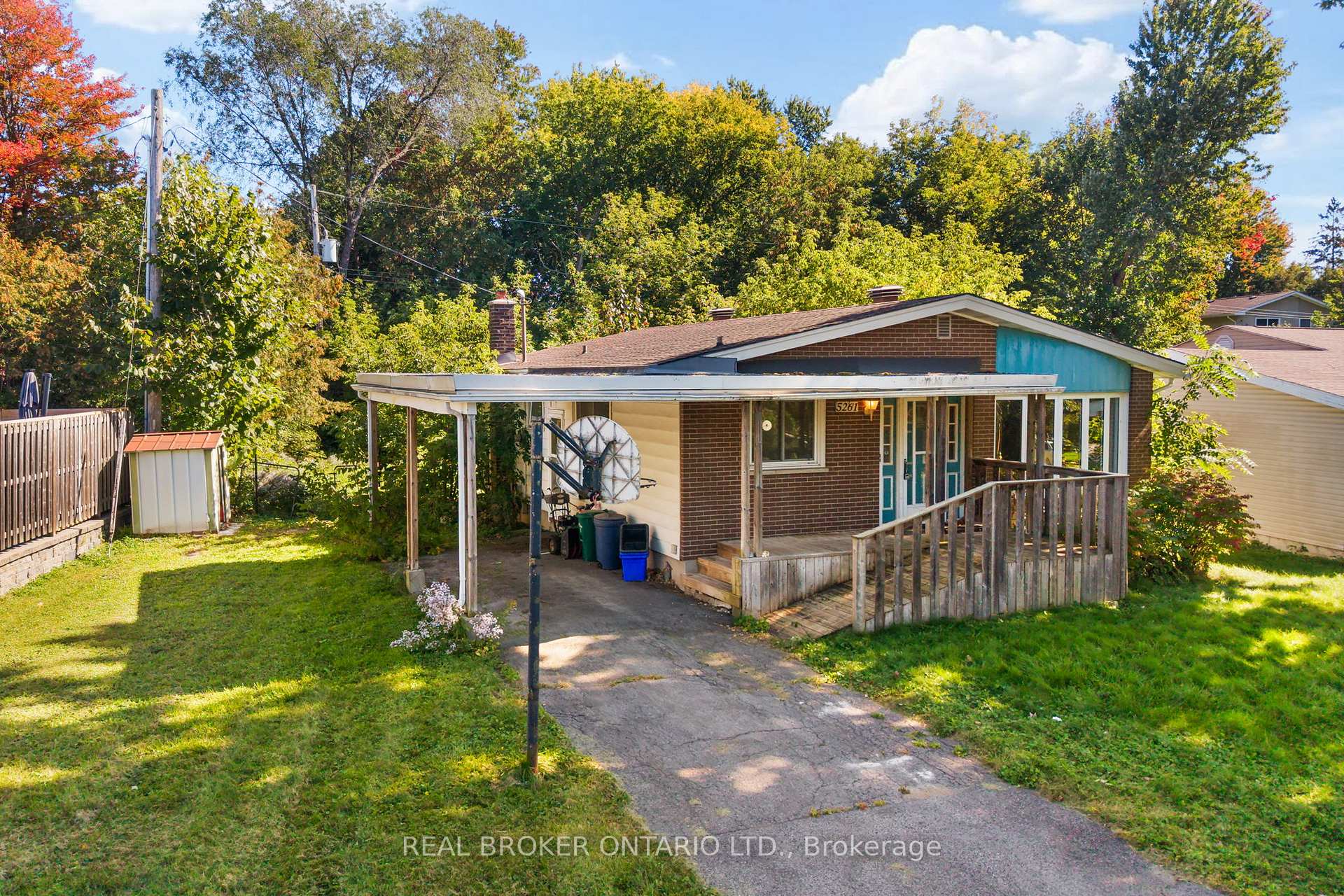 Photo 2 of 5261 Mclean Crescent, Ottawa, Manotick Long Island & Nicholls Island — HOMEH