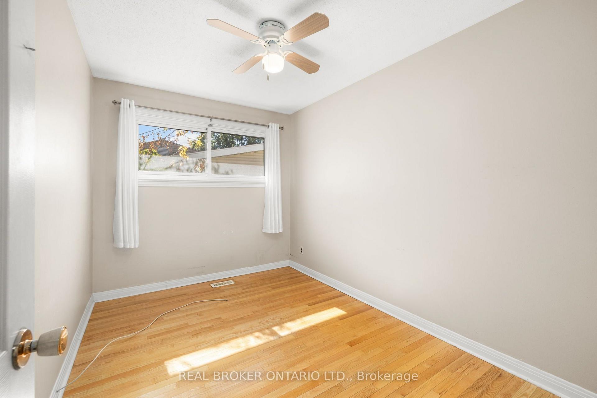 Photo 18 of 5261 Mclean Crescent, Ottawa, Manotick Long Island & Nicholls Island — HOMEH