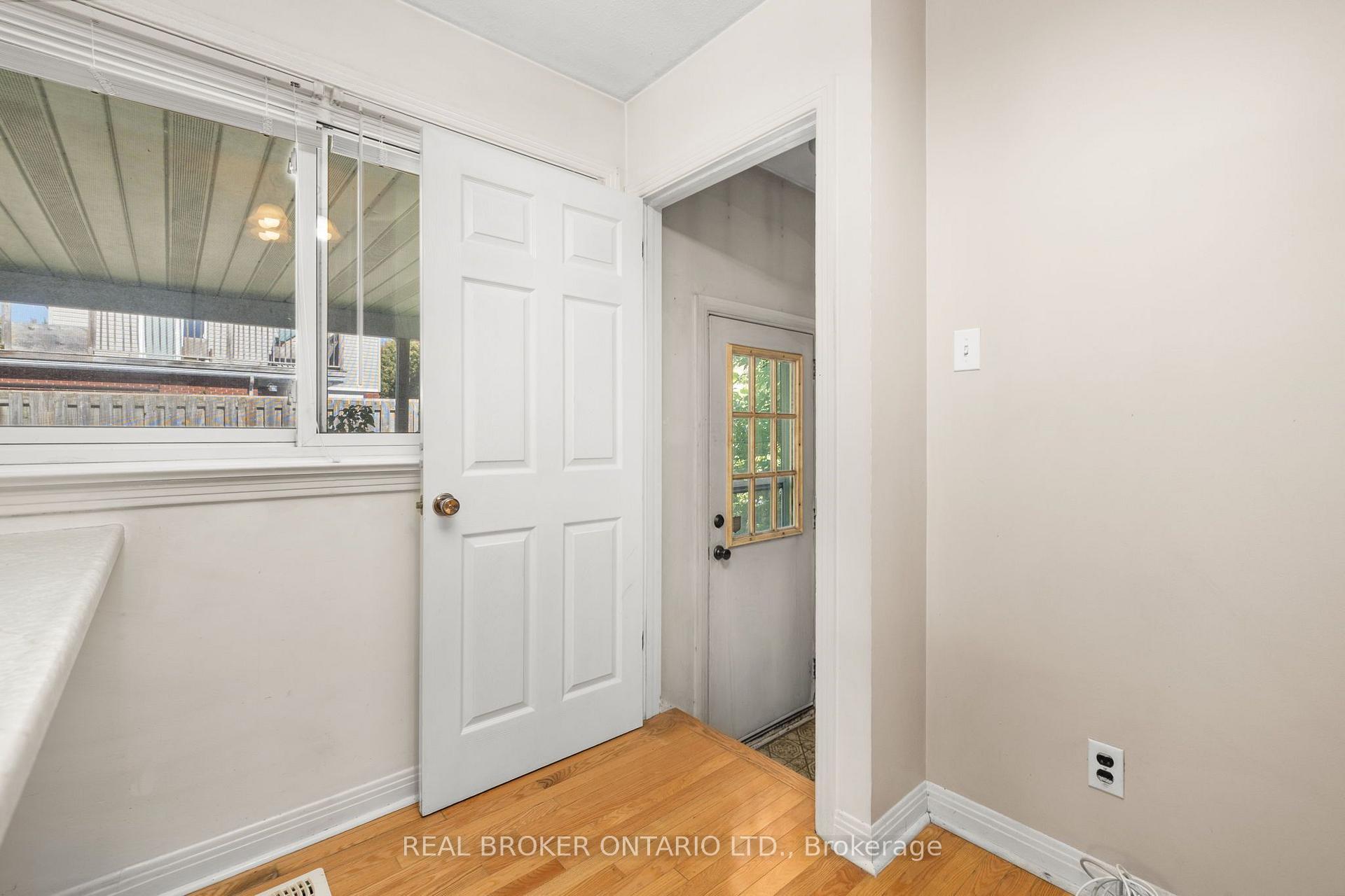 Photo 24 of 5261 Mclean Crescent, Ottawa, Manotick Long Island & Nicholls Island — HOMEH