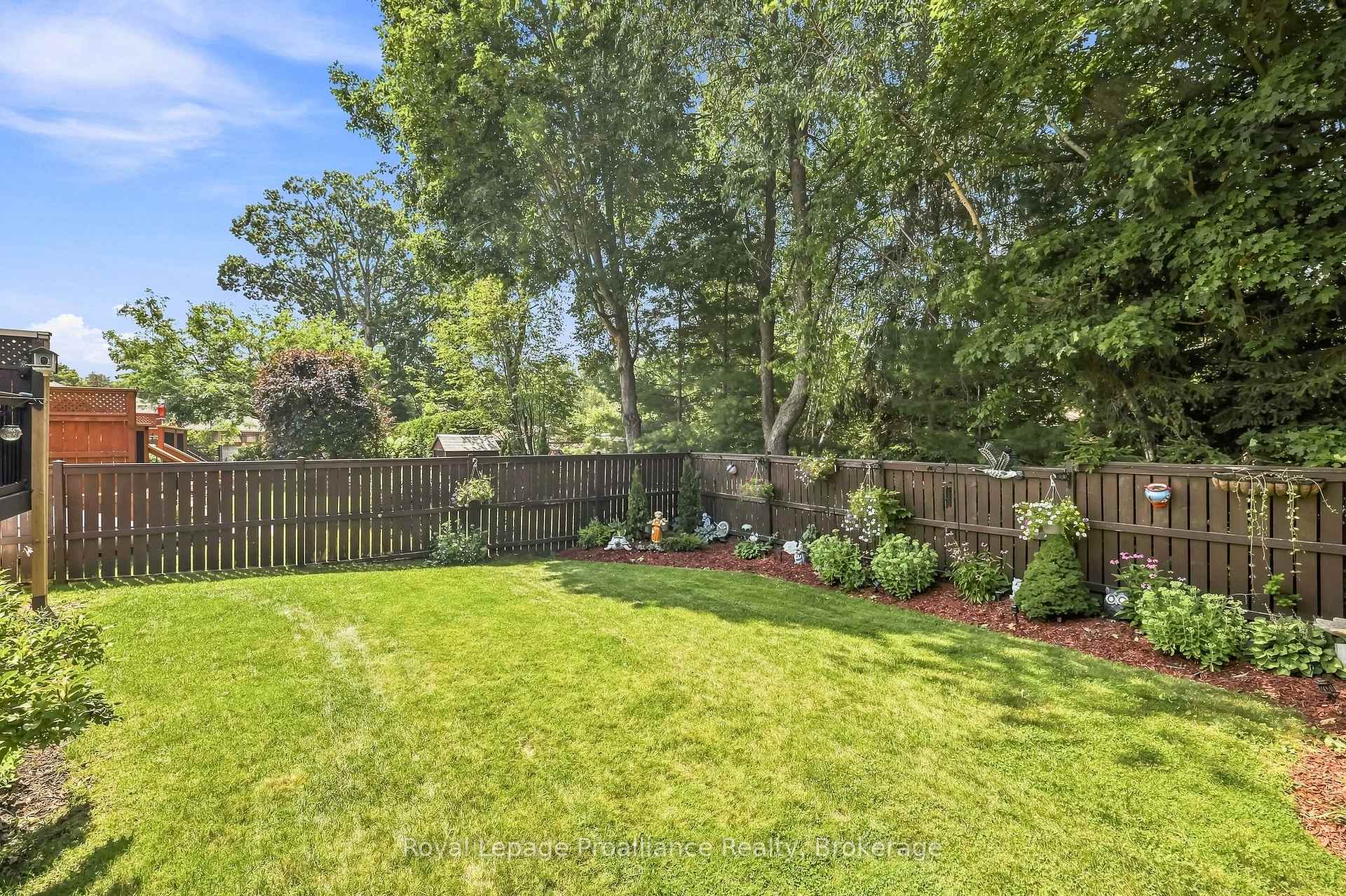 Photo 16 of 39 Lakewood Crescent, Quinte West, Murray Ward — HOMEH