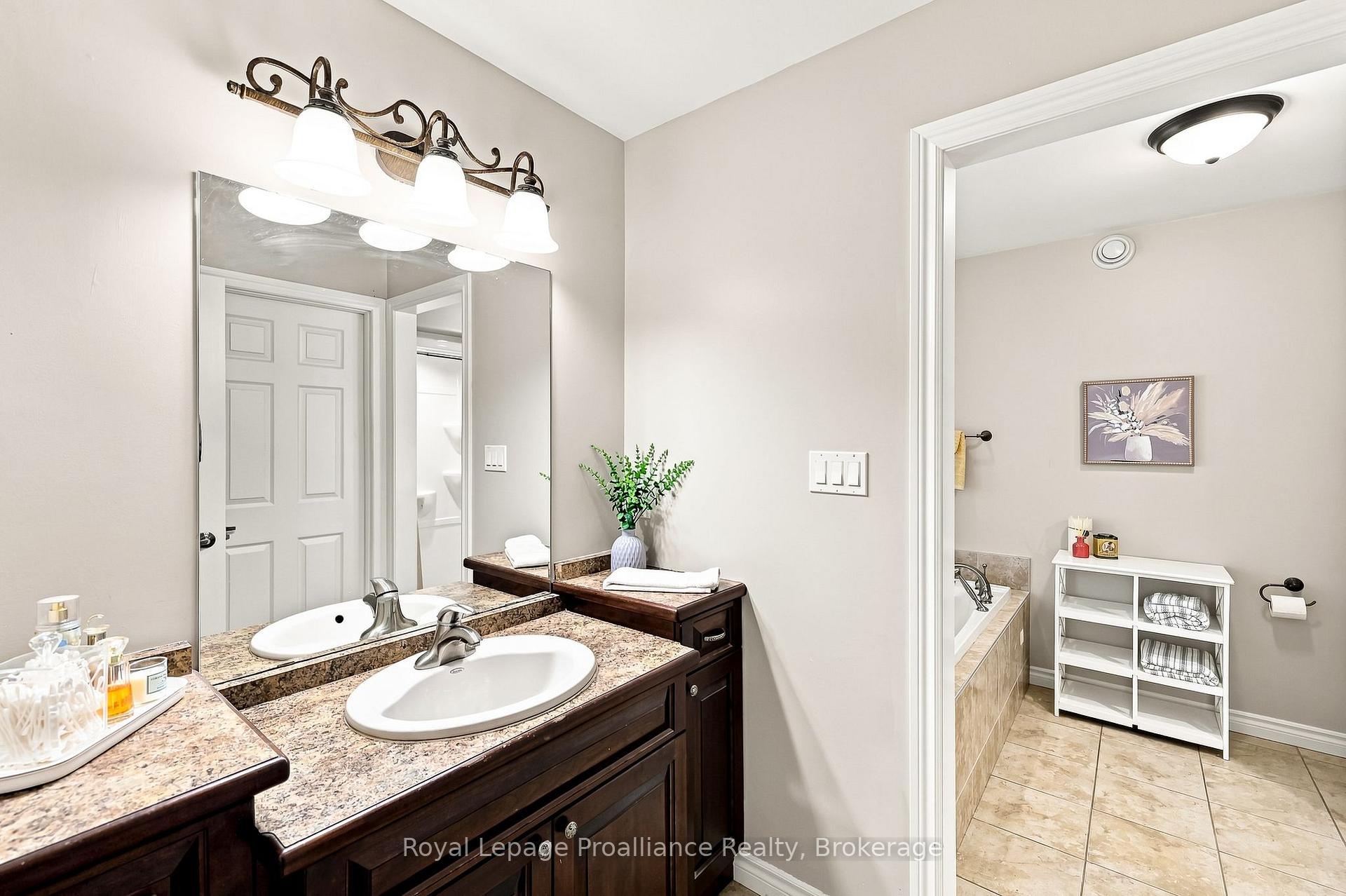 Photo 25 of 39 Lakewood Crescent, Quinte West, Murray Ward — HOMEH