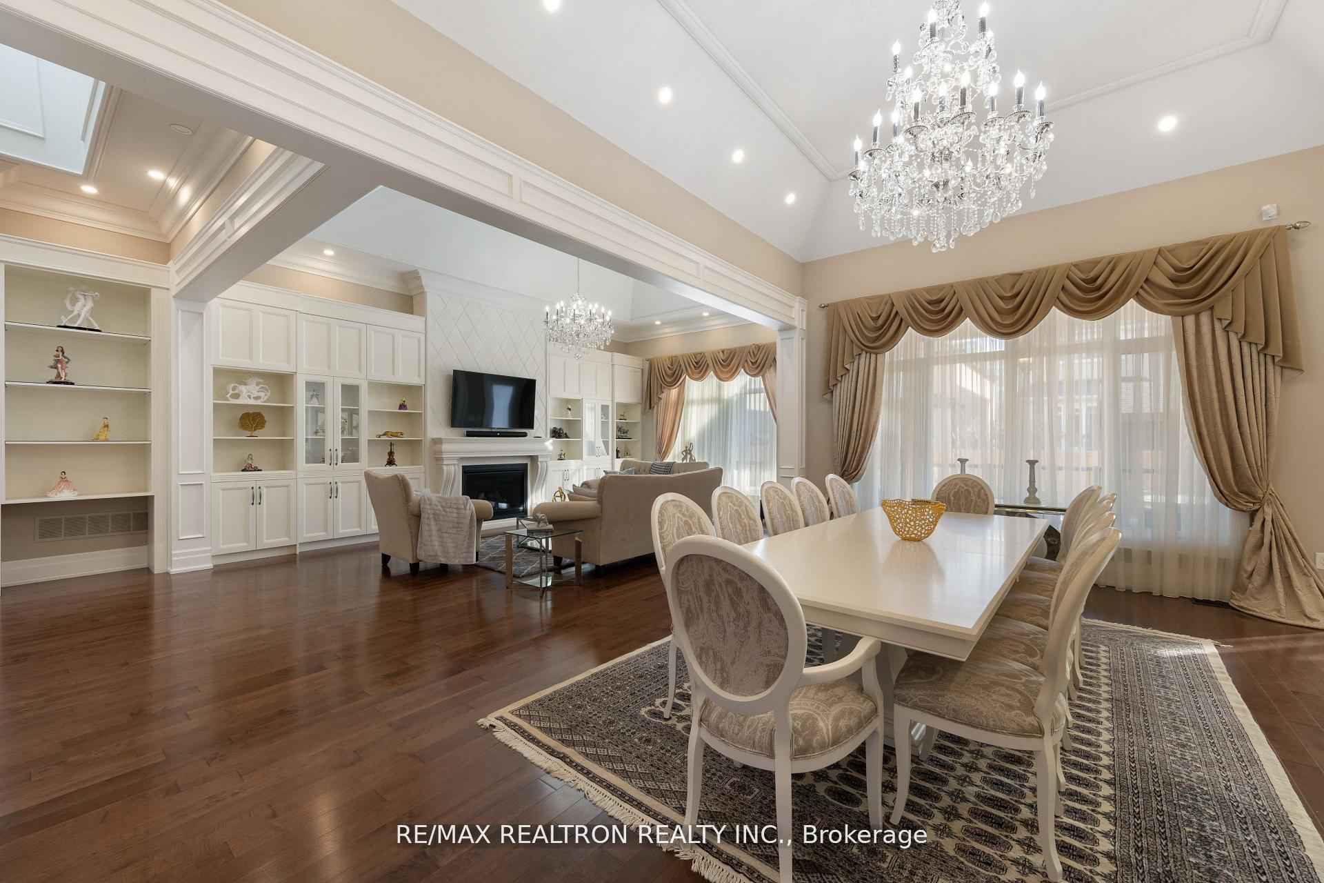 Photo 6 of 223 Crestwood Road, Vaughan, Crestwood-Springfarm-Yorkhill — HOMEH