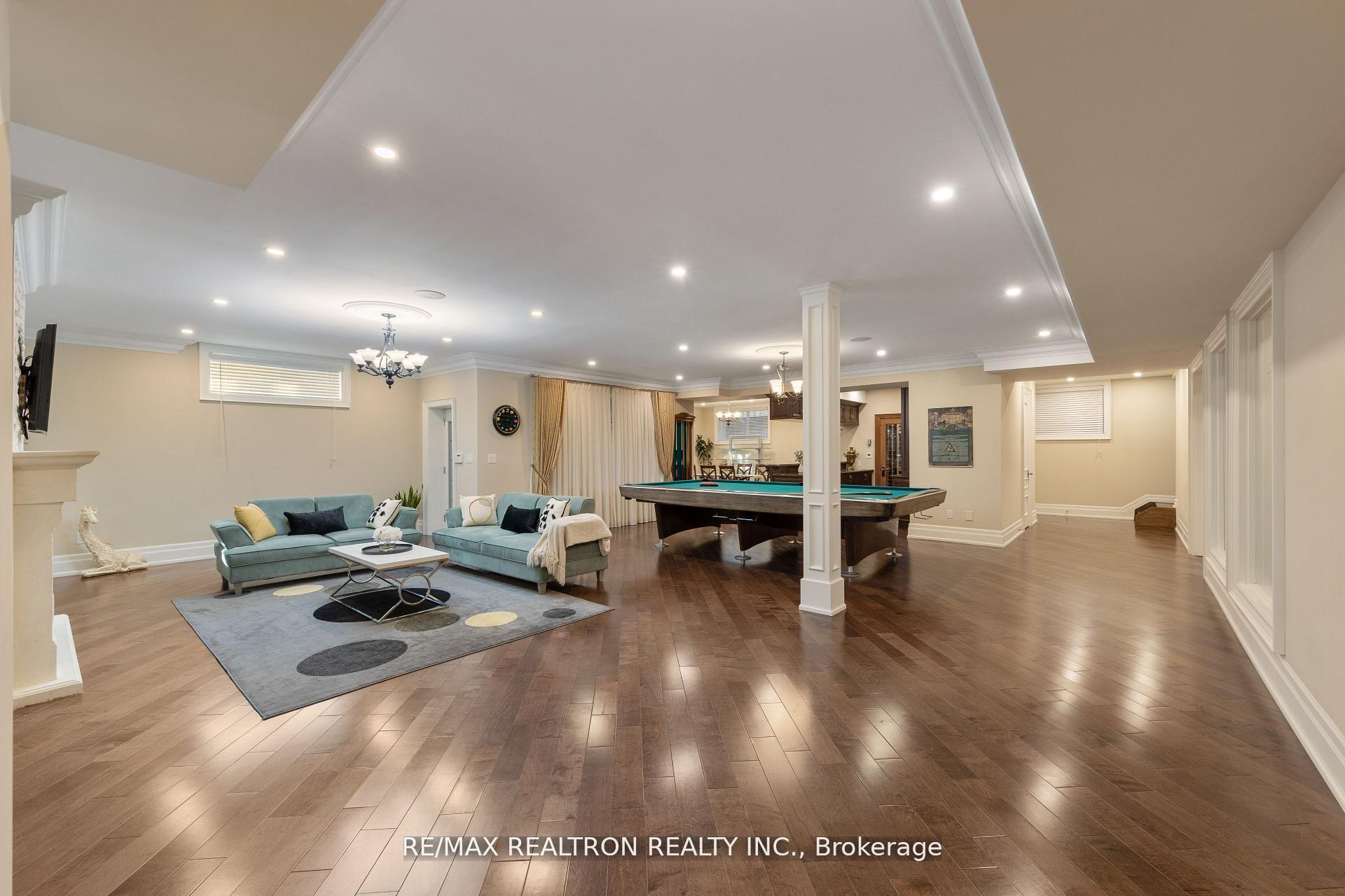 Photo 37 of 223 Crestwood Road, Vaughan, Crestwood-Springfarm-Yorkhill — HOMEH