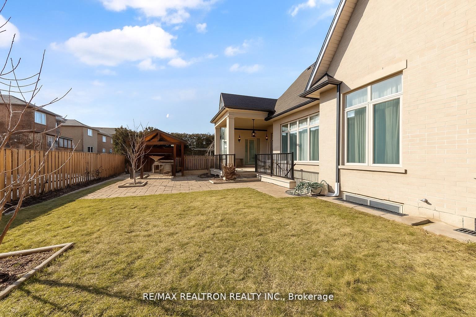 Photo 49 of 223 Crestwood Road, Vaughan, Crestwood-Springfarm-Yorkhill — HOMEH