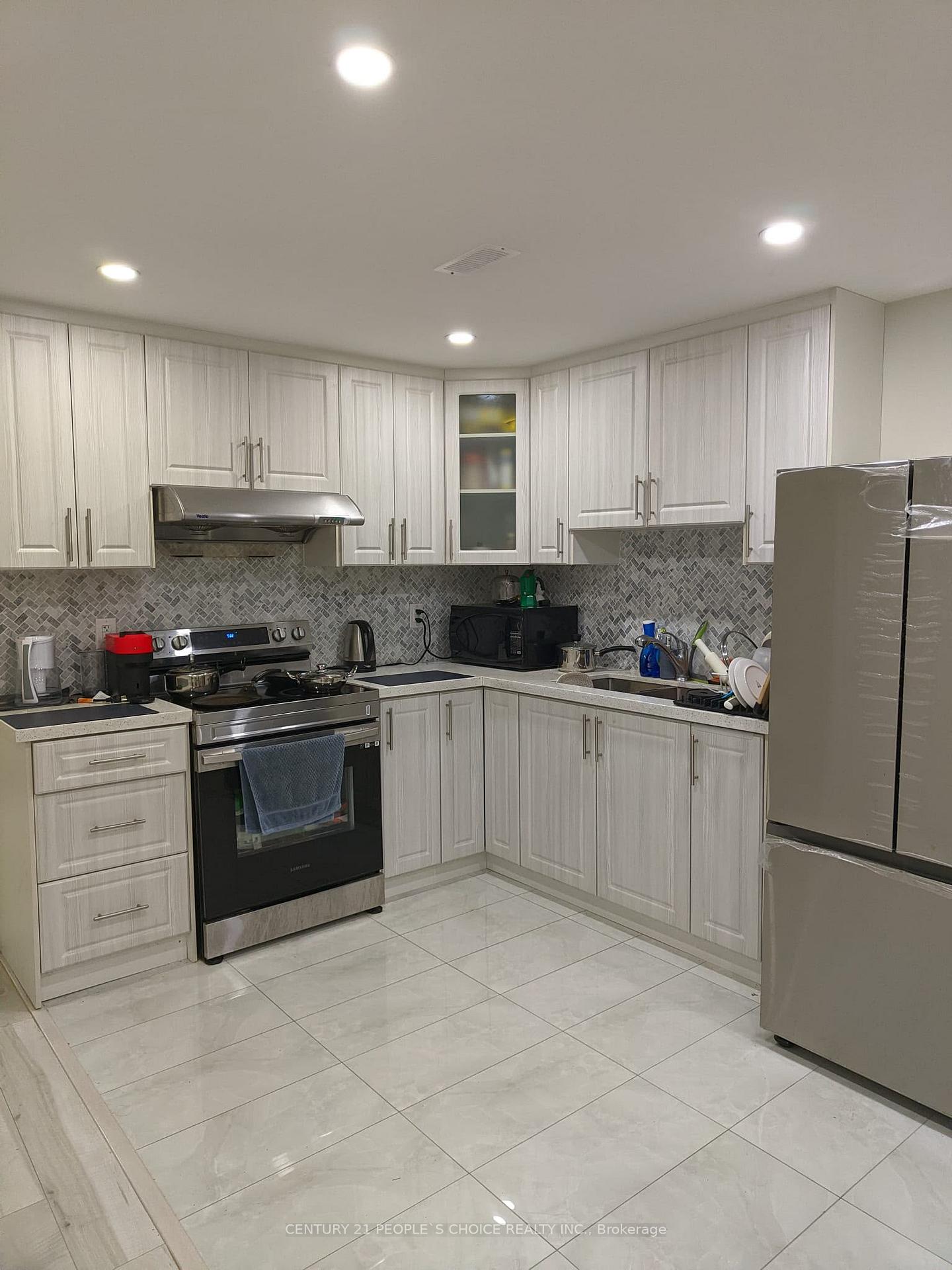 Photo 3 of Unit BSMNT, 40 Fordham Road, Brampton, Bram West — HOMEH