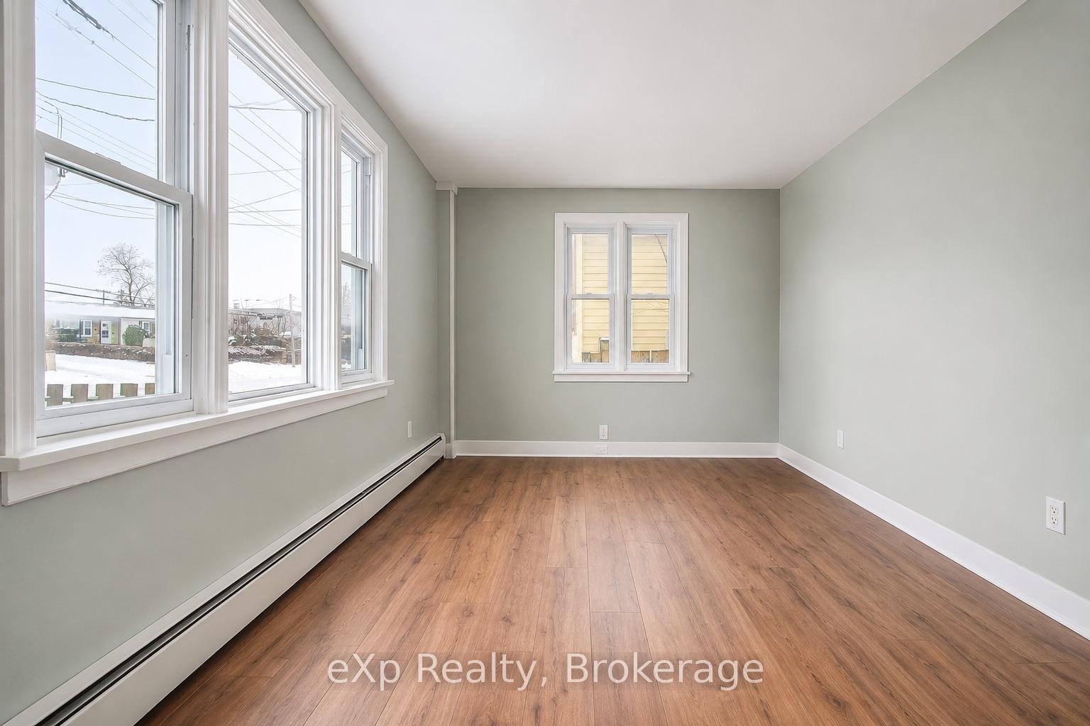 Photo 5 of 326 Sidney Street, Quinte West, Trenton Ward — HOMEH