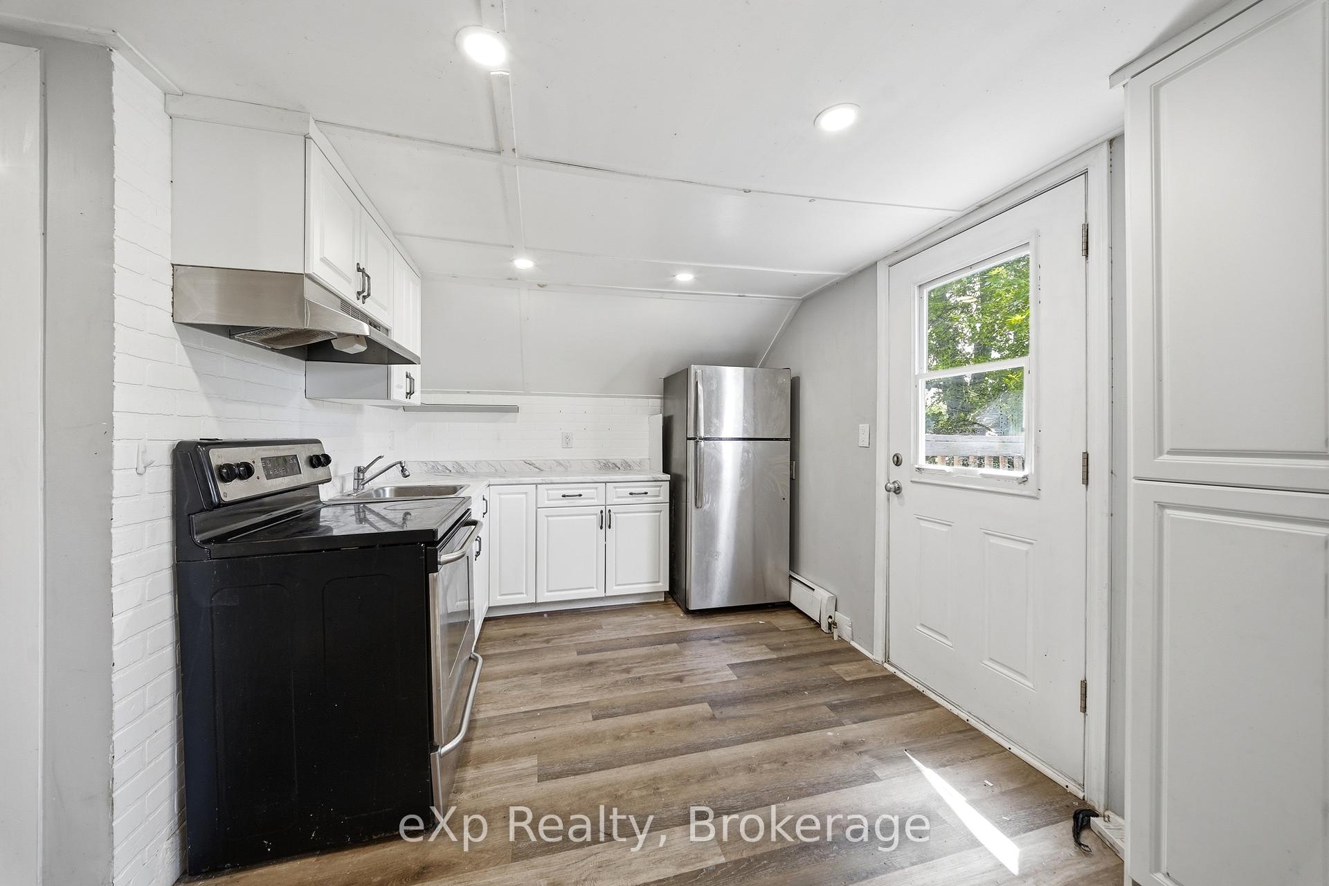 Photo 22 of 326 Sidney Street, Quinte West, Trenton Ward — HOMEH