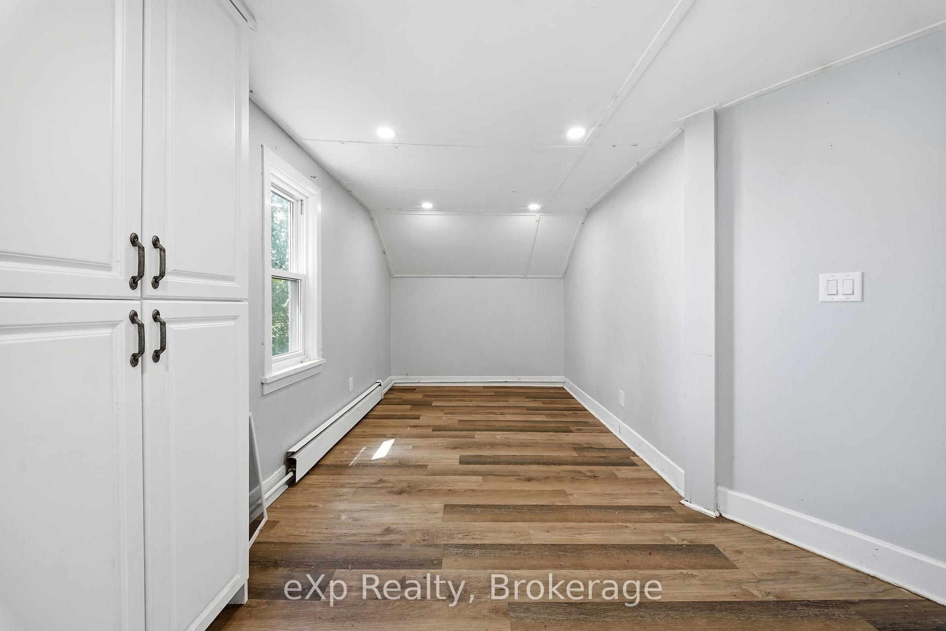 Photo 24 of 326 Sidney Street, Quinte West, Trenton Ward — HOMEH