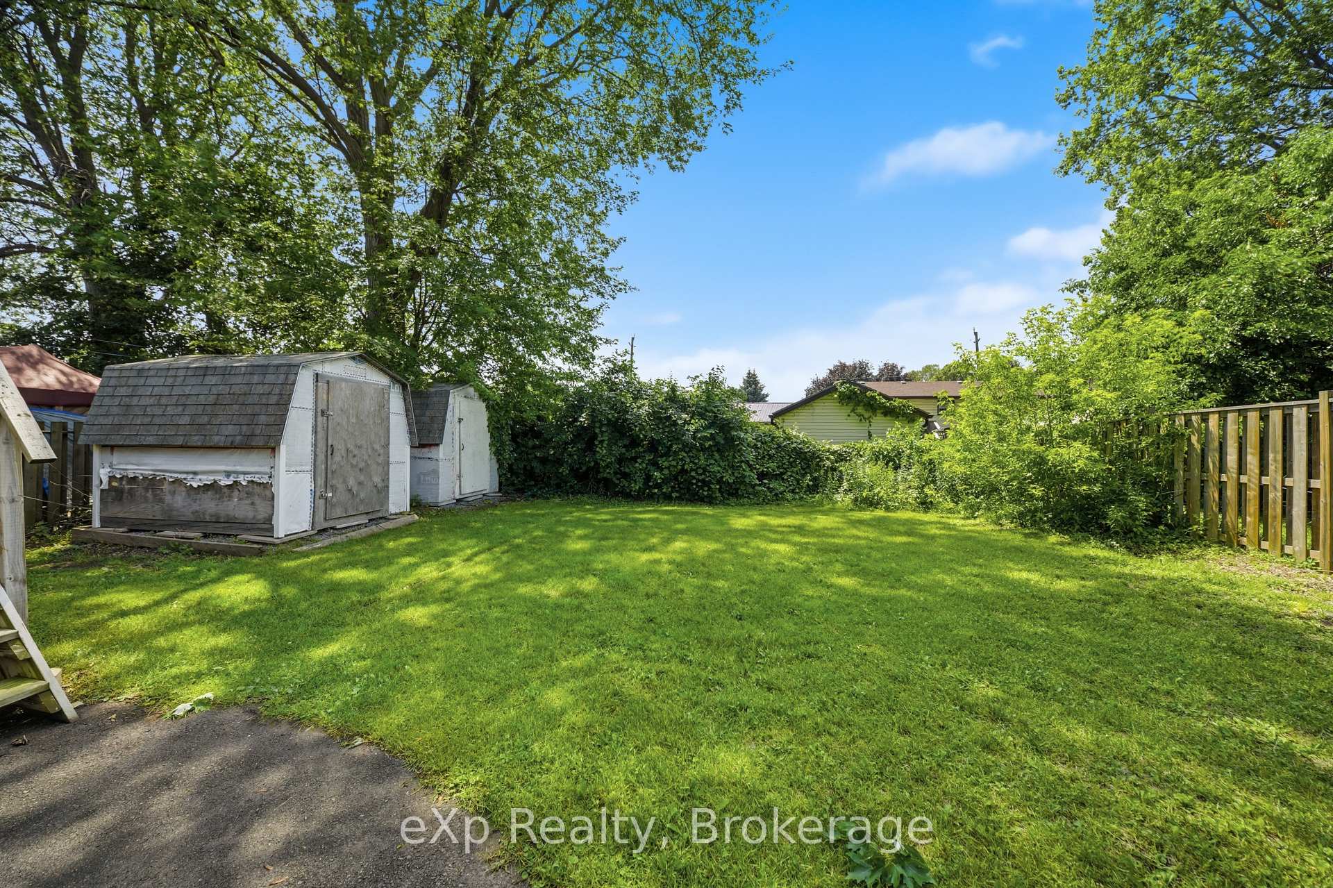 Photo 31 of 326 Sidney Street, Quinte West, Trenton Ward — HOMEH